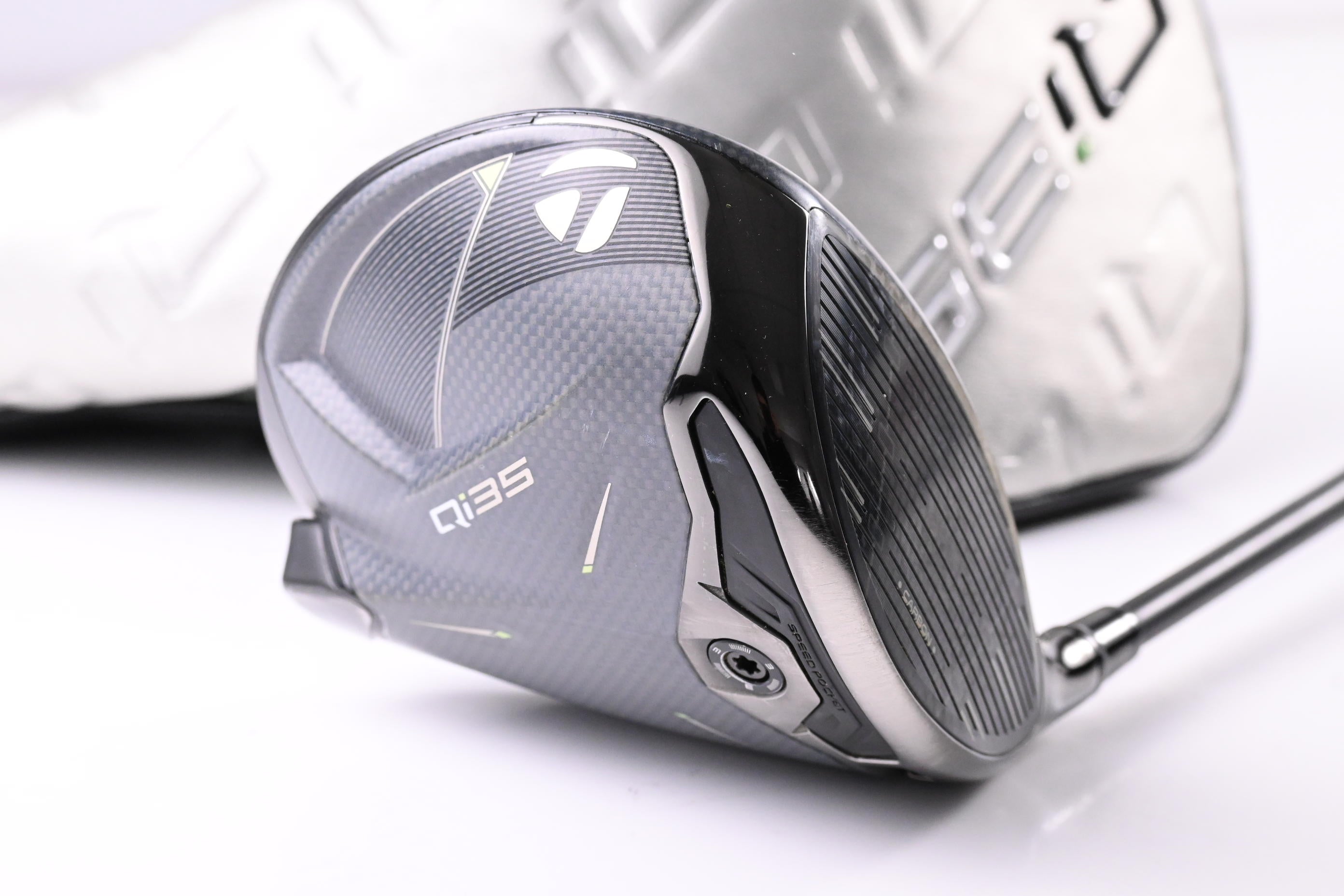 Taylormade Qi35 Driver / 10.5 Degree / Regular Flex Ventus Blue 5 Shaft