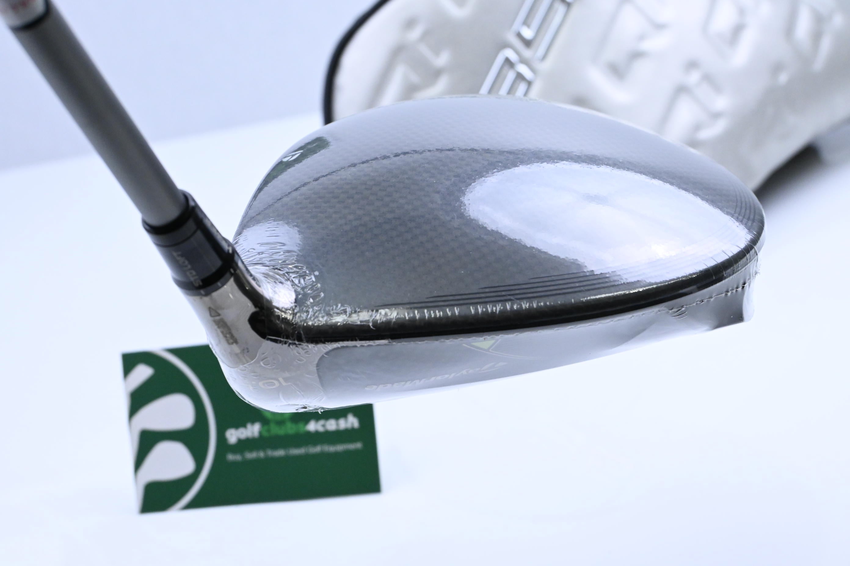 Taylormade Qi35 Driver / 10.5 Degree / Regular Flex Fujikura Air Speeder 50