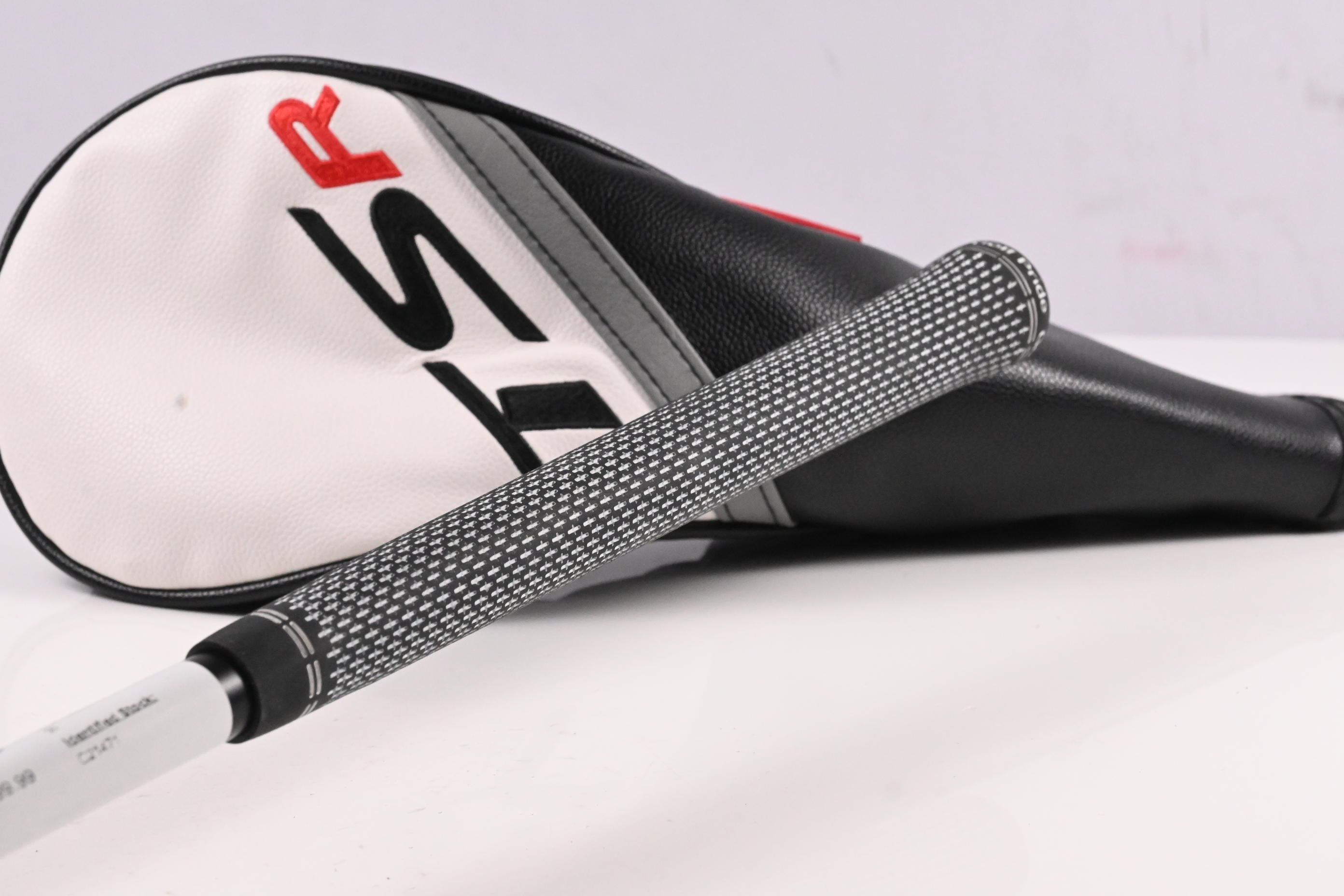 Titleist TSR2 Driver / 9 Degree / Stiff Flex HZRDUS Red 75 Shaft