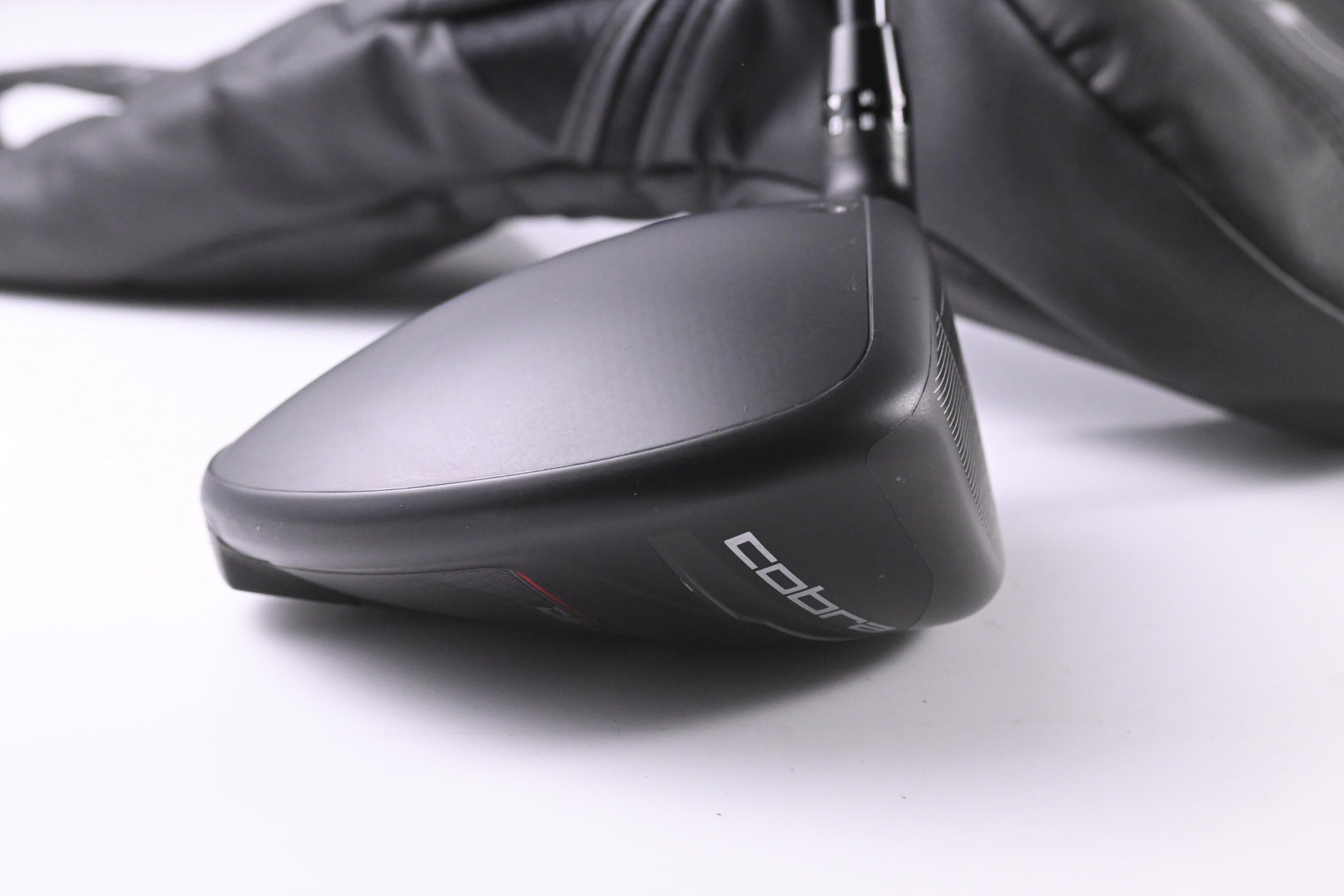 Cobra DS-Adapt MAX-D Driver / 10.5 Degree / X-Flex Denali Black 60 Shaft