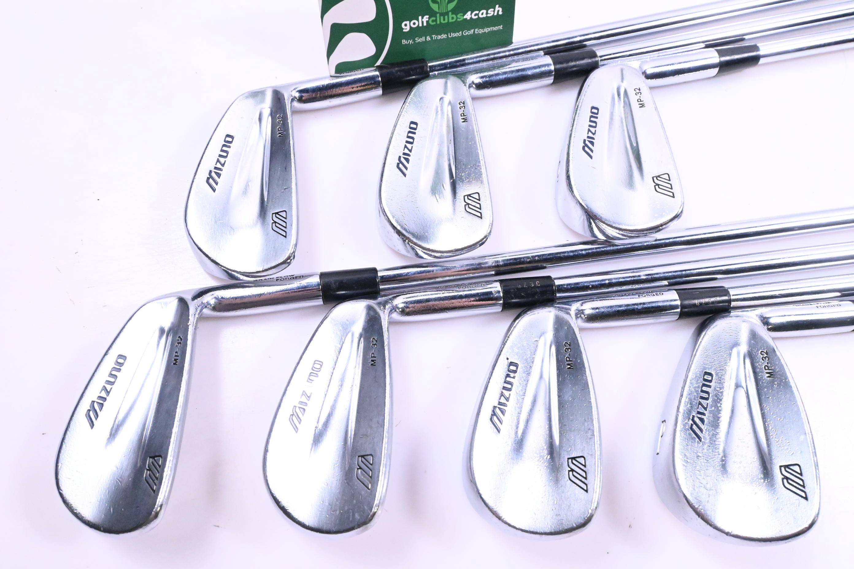 Mizuno MP-32 Irons / 4-PW / Regular Flex Dynamic Gold R300 Shafts