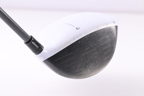 Left Hand Taylormade R15 Driver / 10.5 Degree / Regular Flex Fujikura Speeder 57