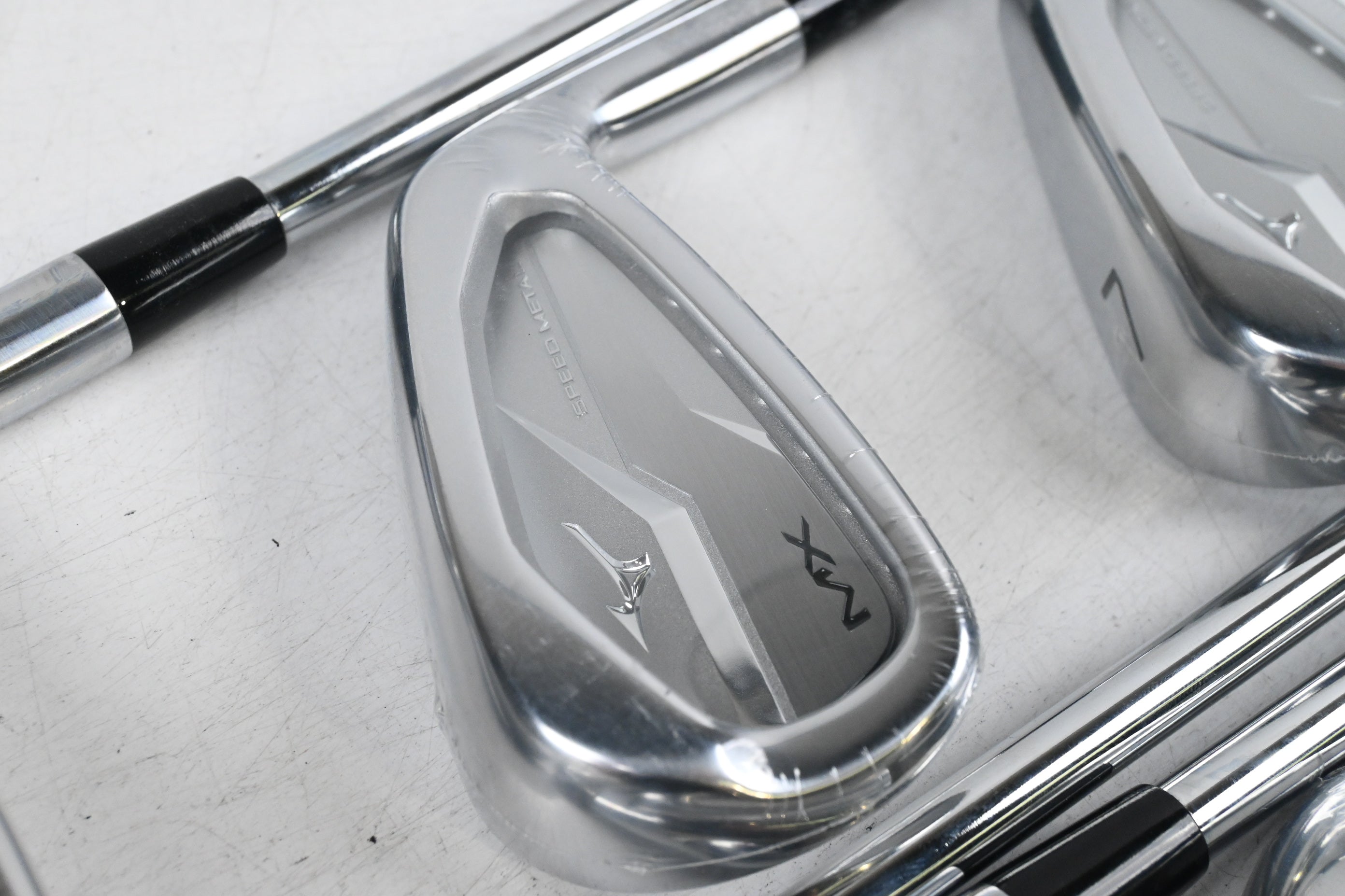 Mizuno MX Speed Metal Irons / 5-PW+GW / Regular Flex KBS MAX 80 Shafts