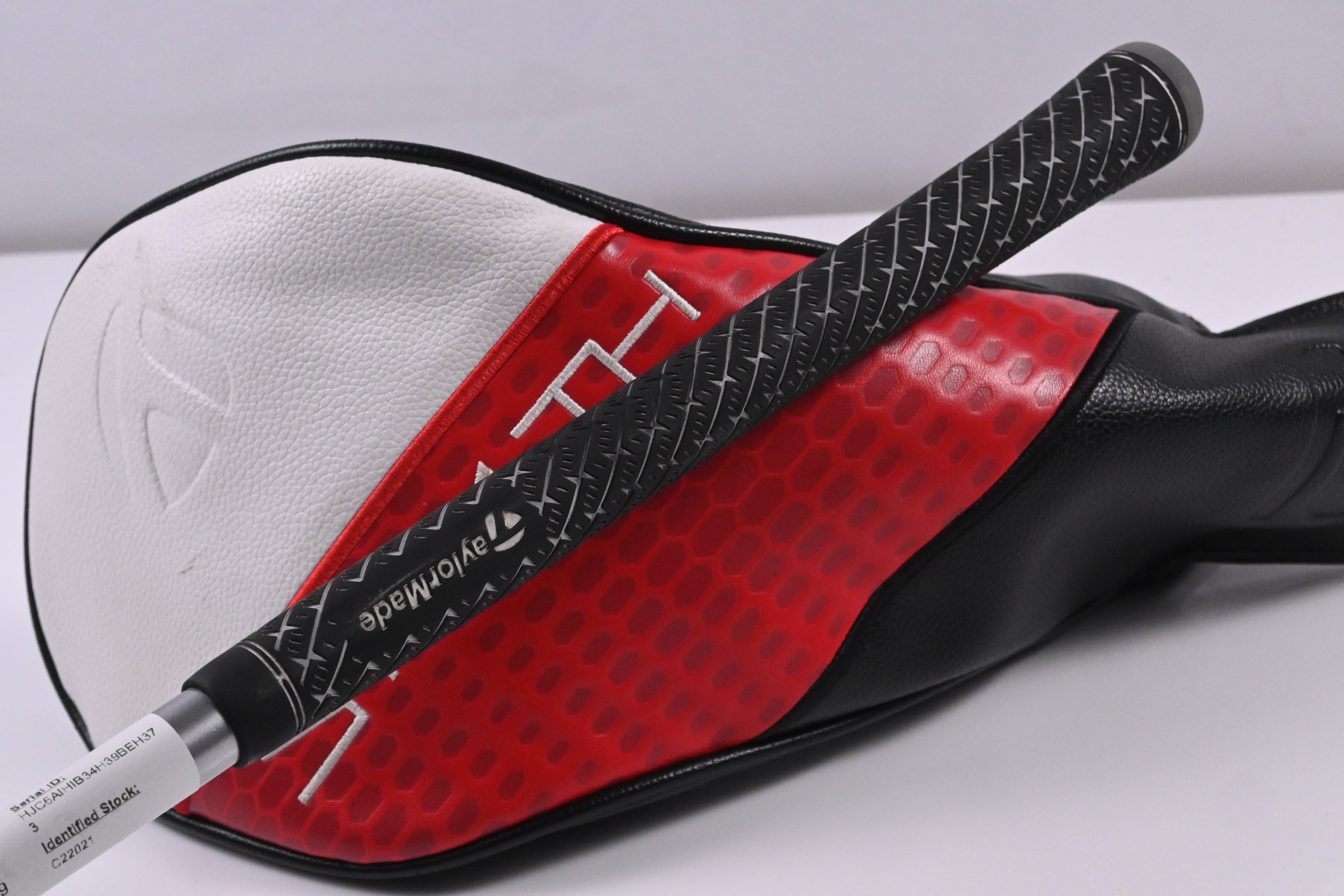 Left Hand Taylormade Stealth 2 Driver / 9 Degree / X-Flex Aldila Rogue Silver 60