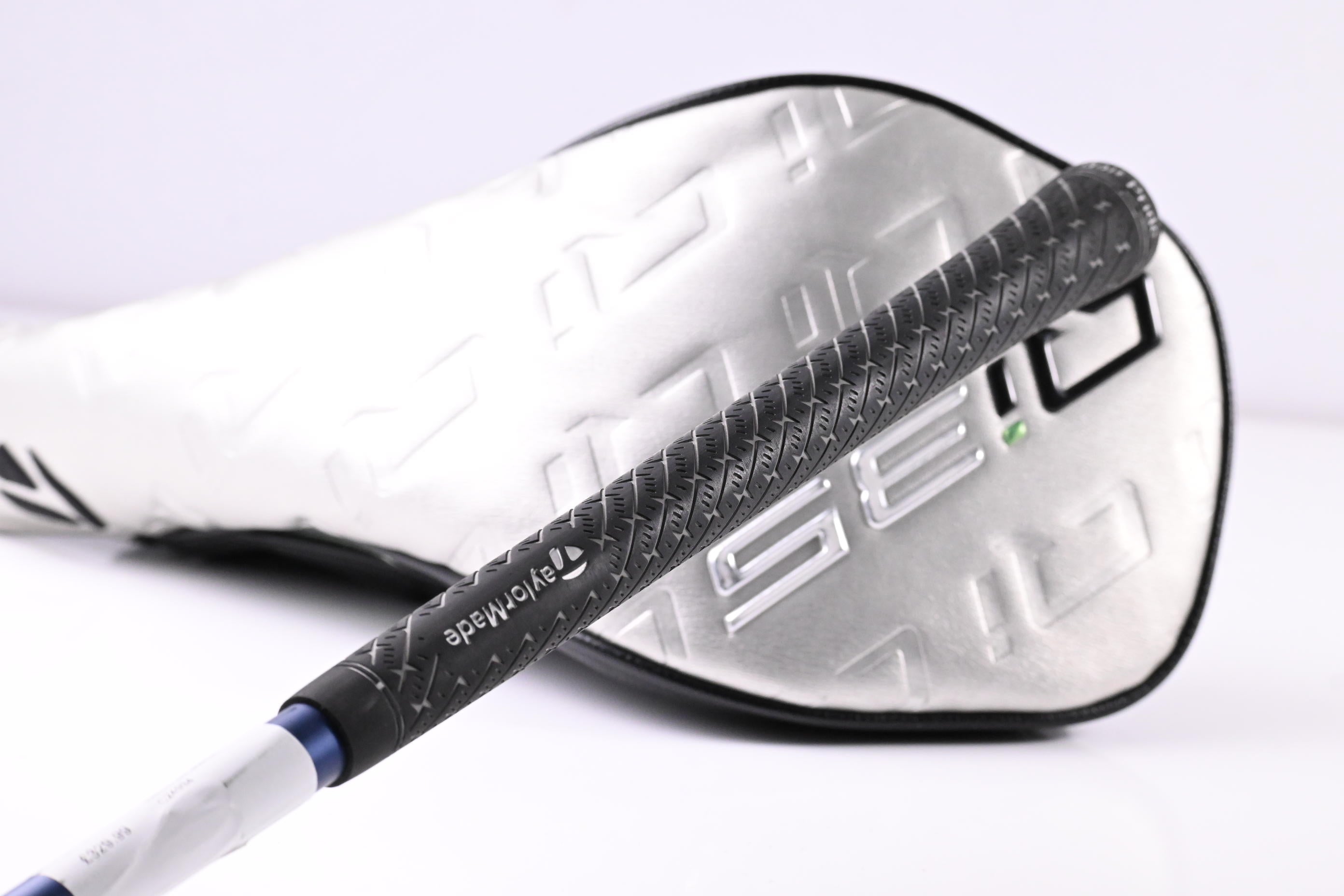 Taylormade Qi35 Driver / 10.5 Degree / Regular Flex Ventus Blue 5 Shaft