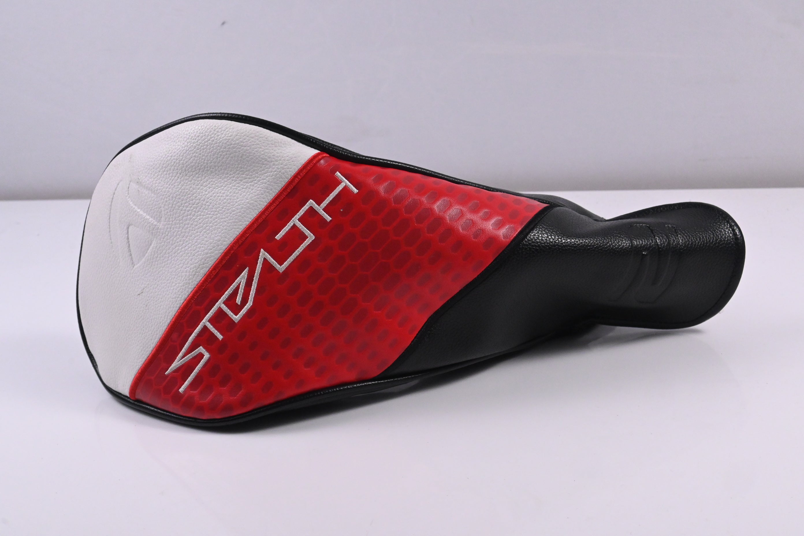 Left Hand Taylormade Stealth 2 Driver / 9 Degree / X-Flex Aldila Rogue Silver 60