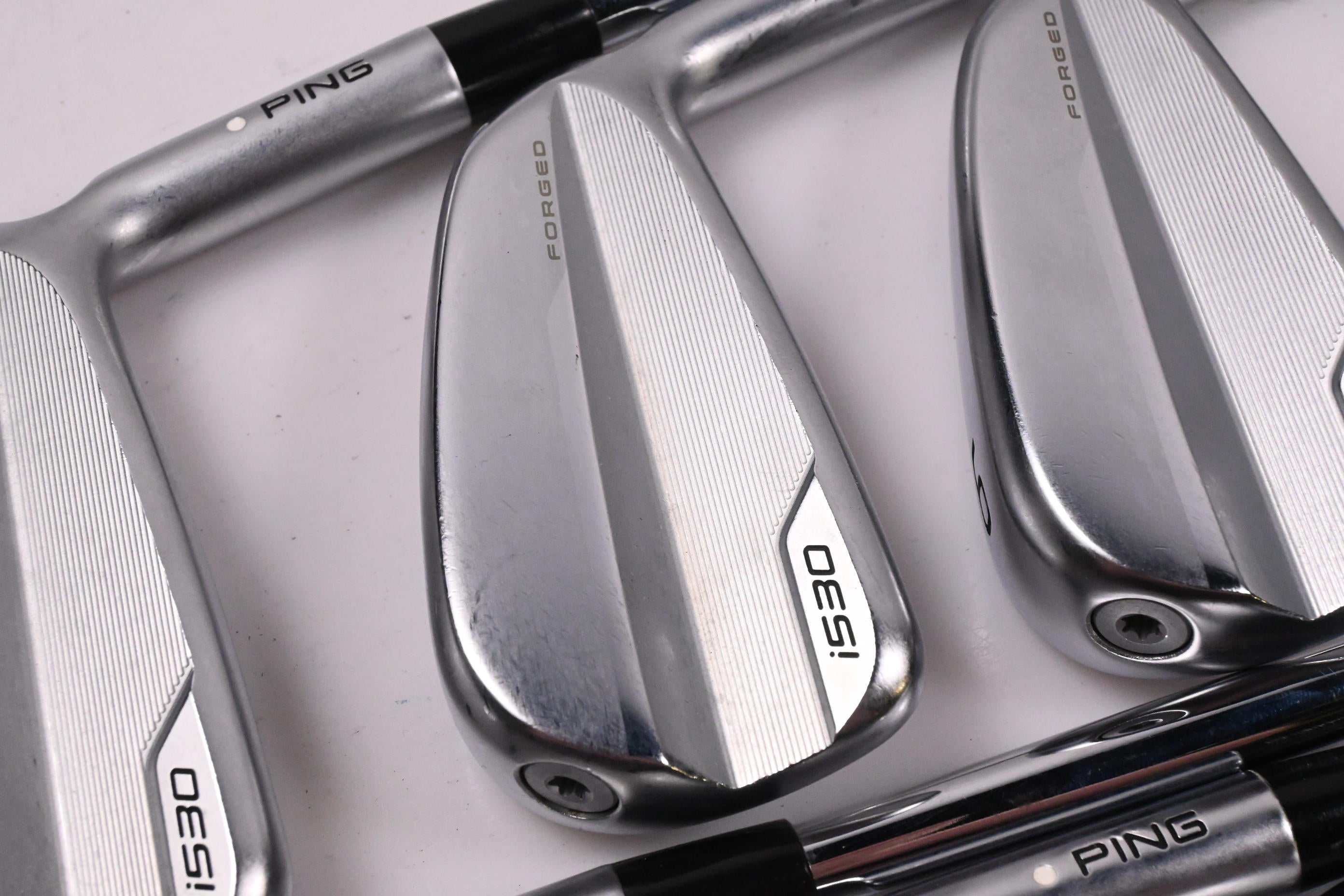 Ping i530 Irons / 4-PW / White Dot / Stiff Flex Dynamic Gold 120 S300 Shafts