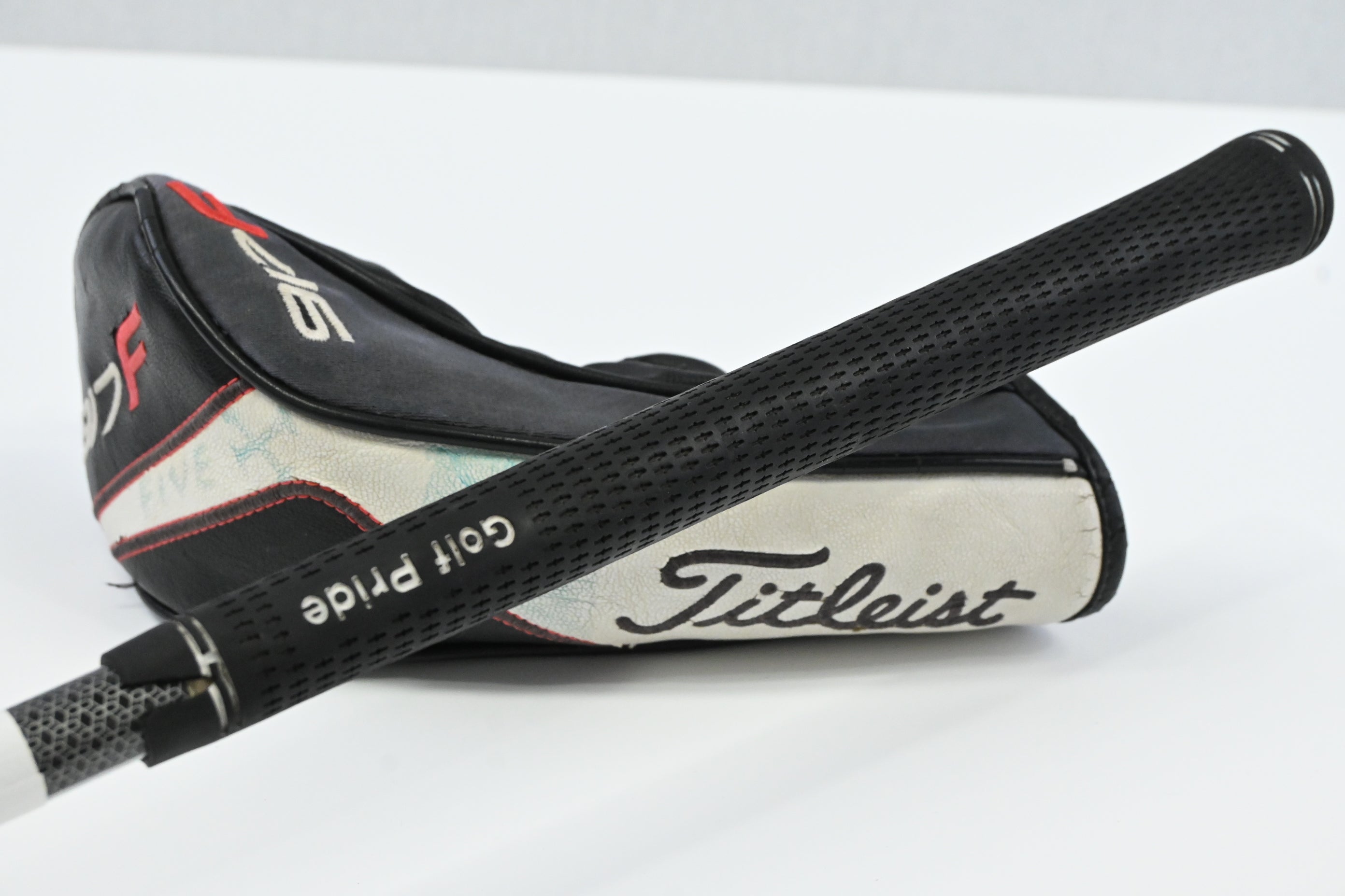Titleist 917 F2 #5 Wood / 18 Degree / Regular Flex Diamana M+ 50 Shaft