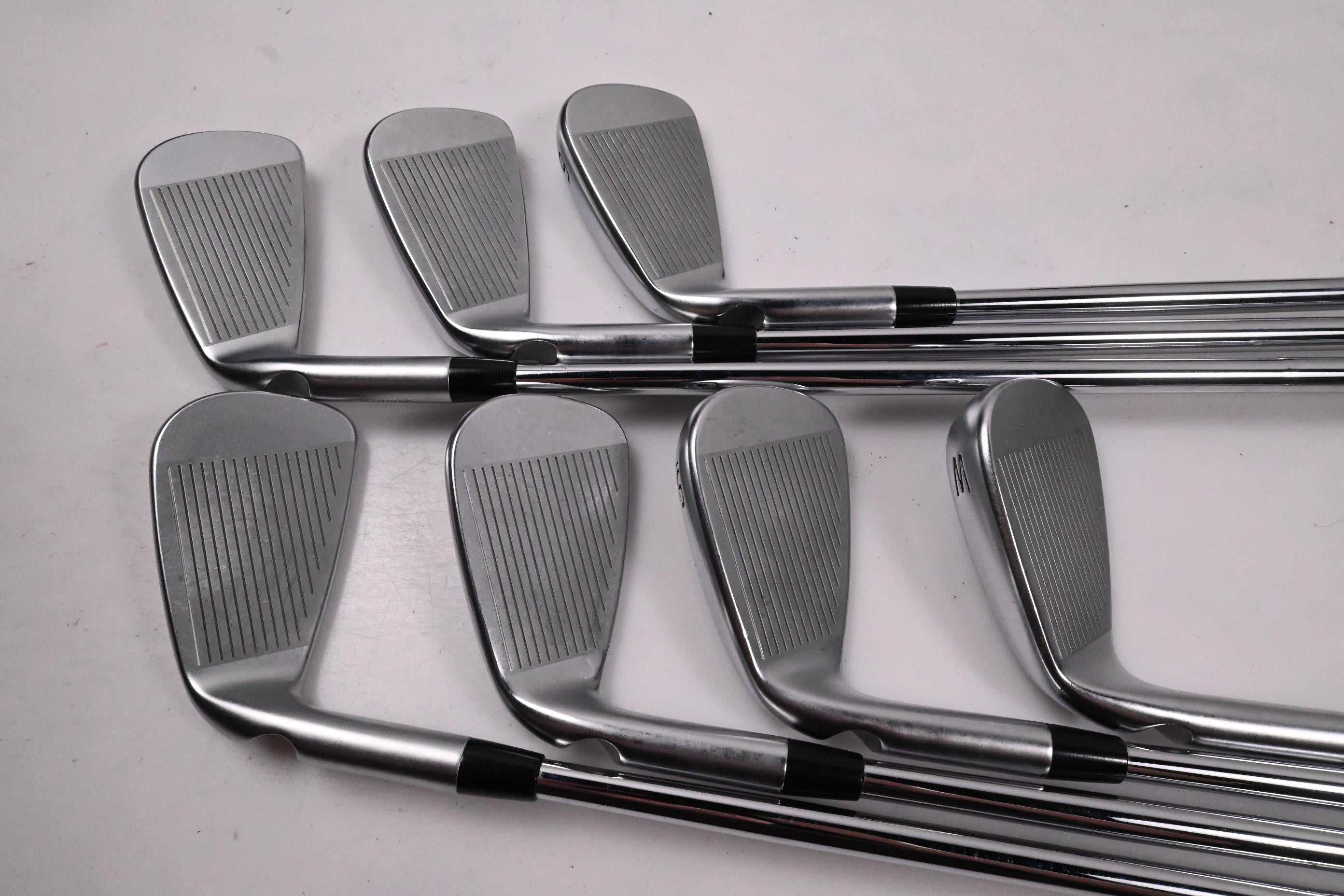Ping i530 Irons / 4-PW / White Dot / Stiff Flex Dynamic Gold 120 S300 Shafts