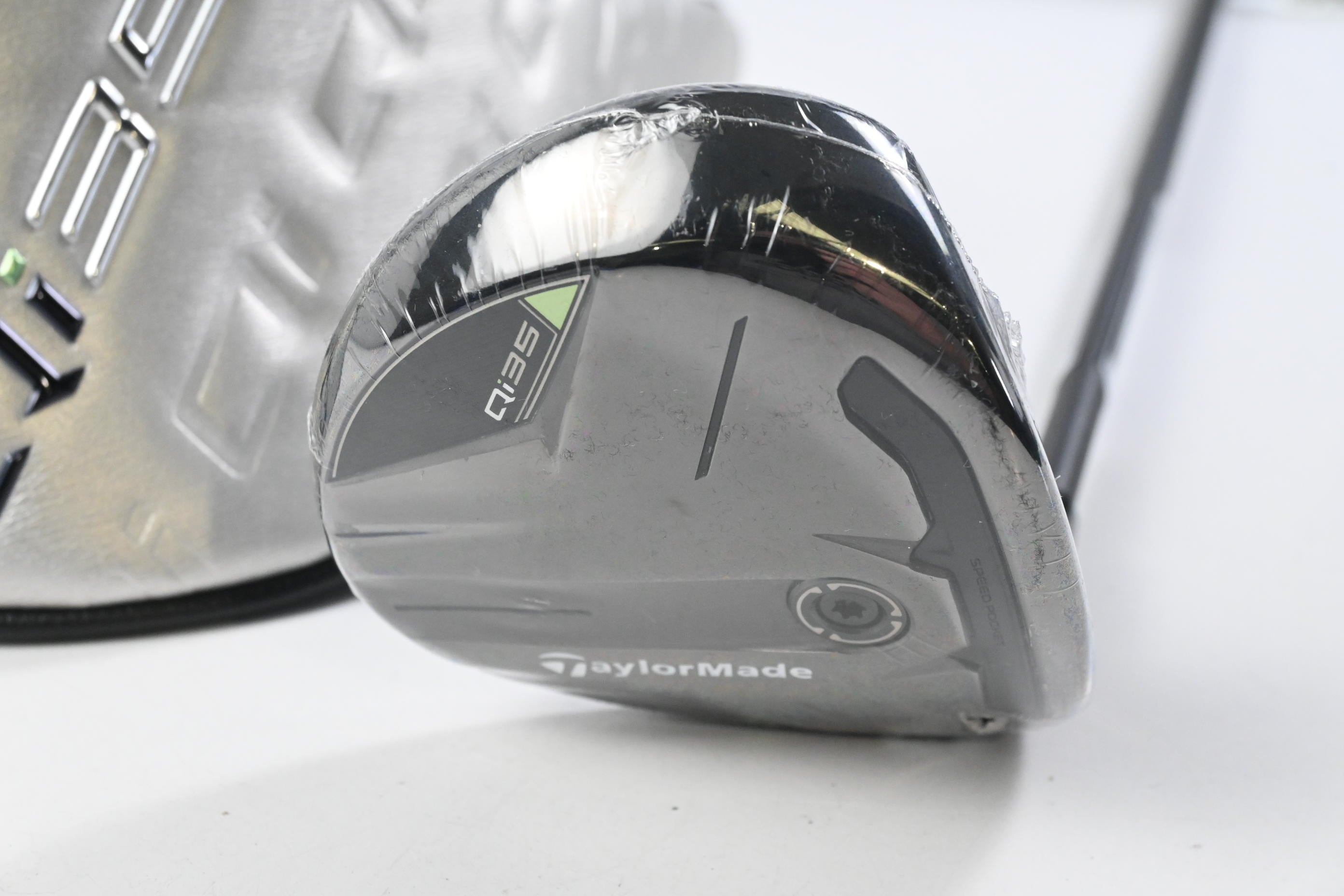 Taylormade Qi35 #5 Wood / 18 Degree / Regular Flex Ventus Blue 5 Shaft