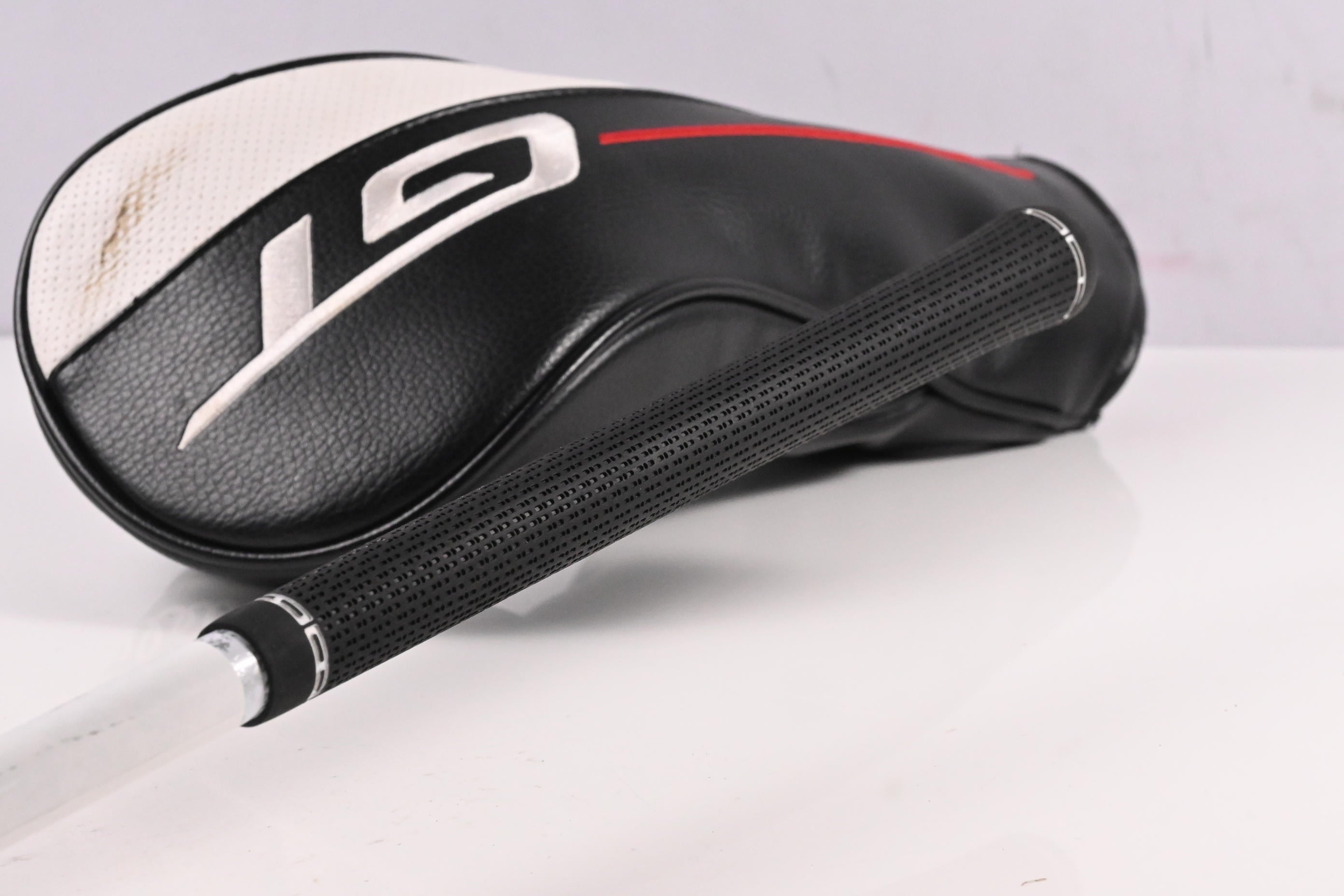 Titleist GT2 Driver / 10 Degree / Regular Flex Project X Denali Red 50 Shaft