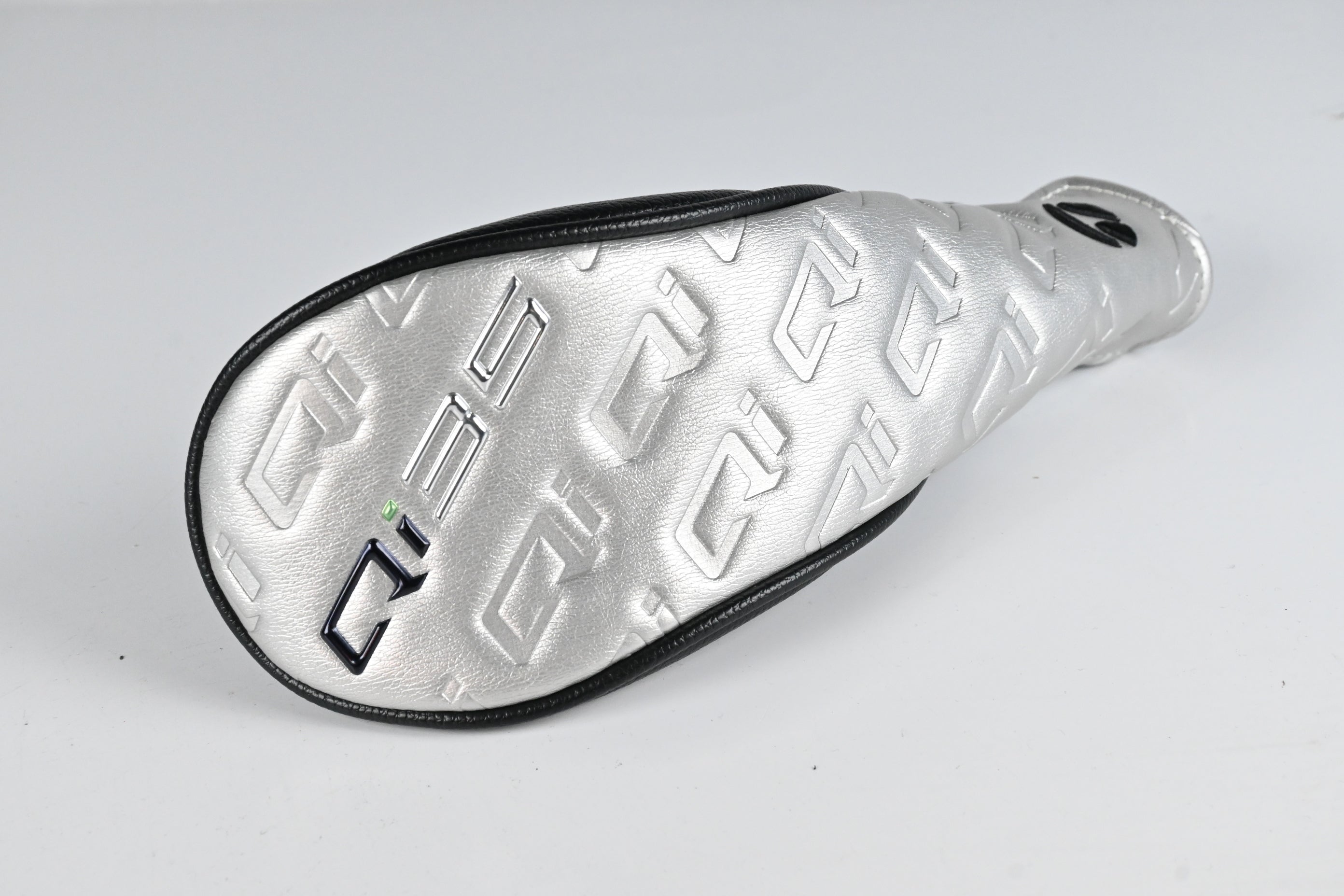 Taylormade Qi35 Max Lite #5 Hybrid / 27 Degree / Senior Flex Vanquish 5 Shaft