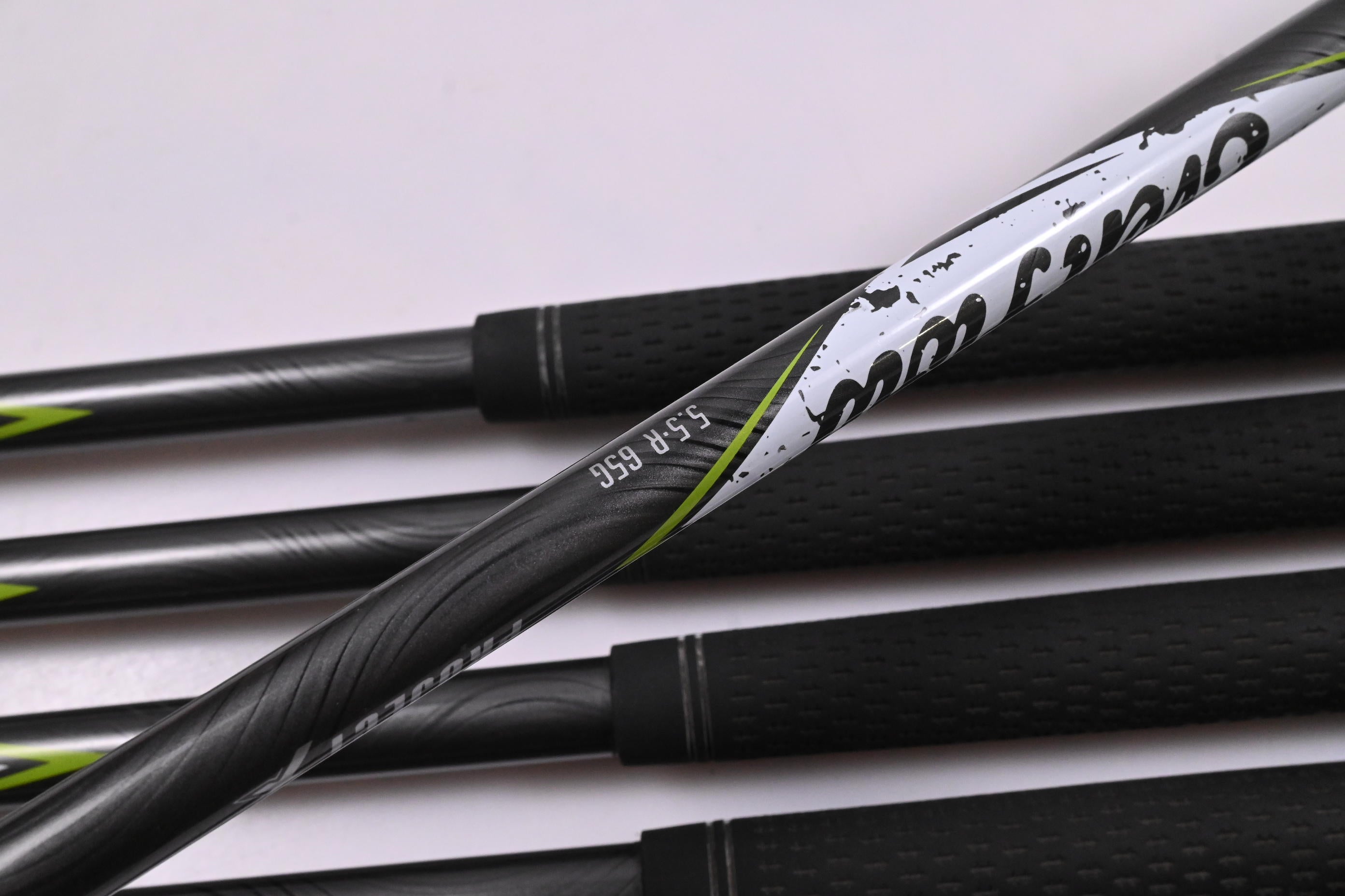 Wilson Launch Pad 2022 Irons / 5-PW / Regular Flex Project X EvenFlow 65