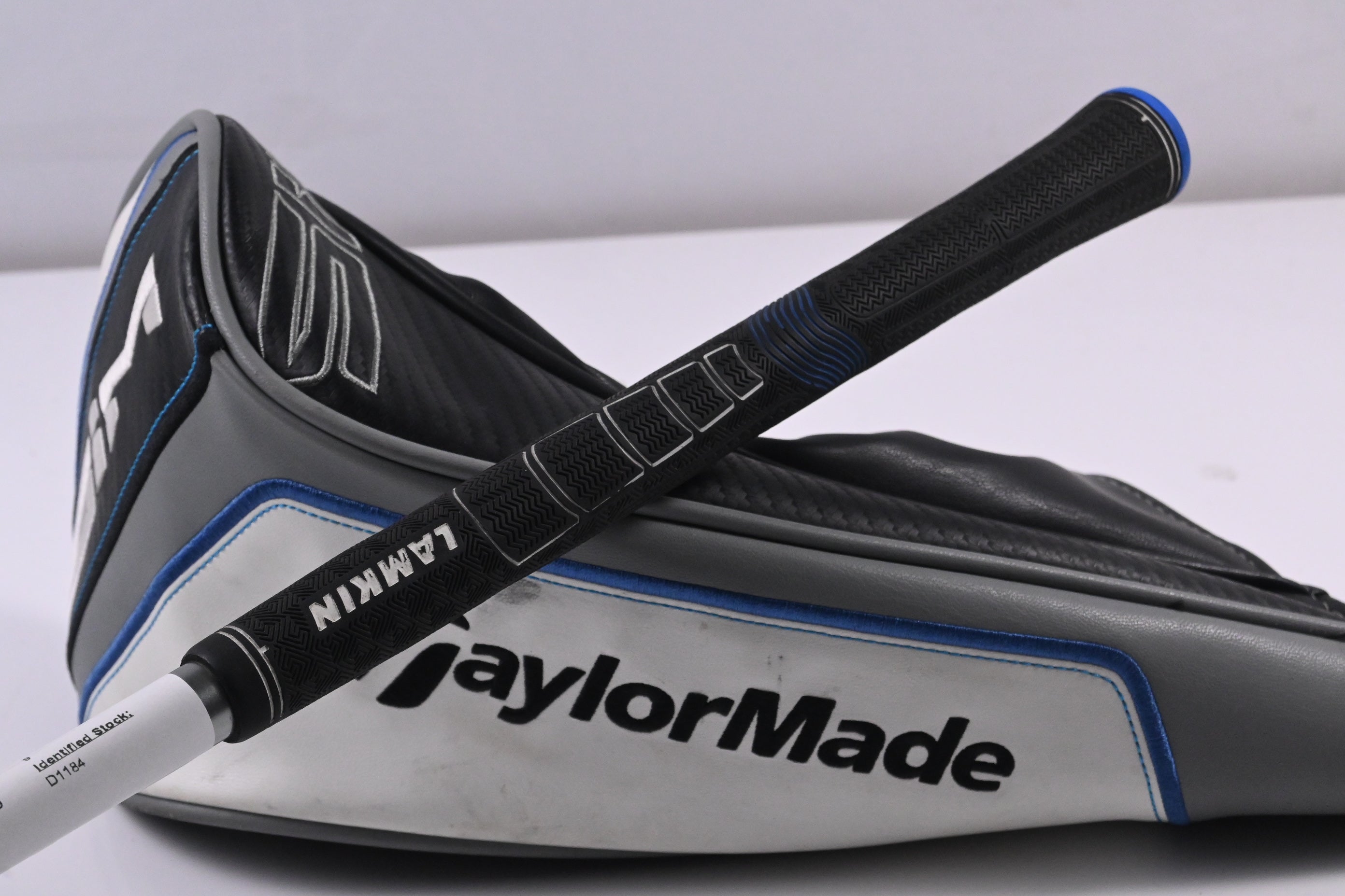 Taylormade SIM Max D Driver / 12 Degree / Senior Flex UST Helium 4 Shaft