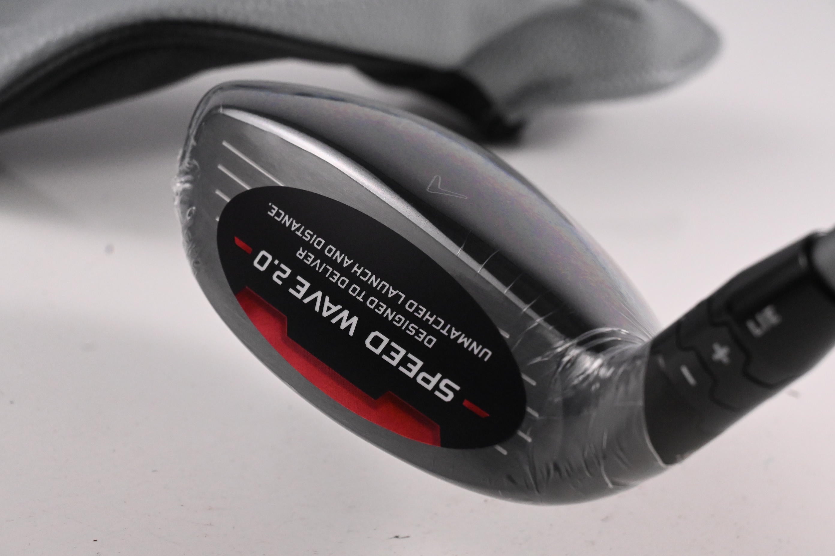 Callaway Quantum Max OS #4 Hybrid / 20 Degree / Regular Flex Denali Frost Silver