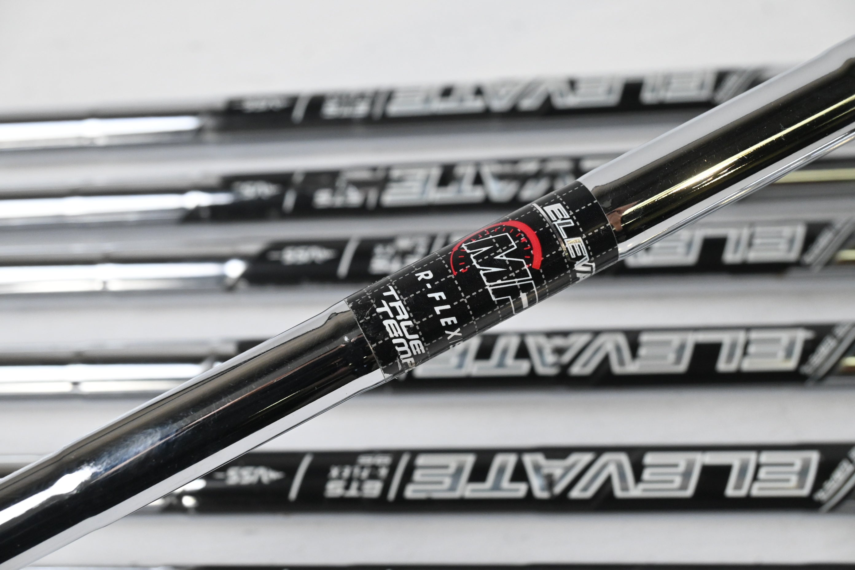 Callaway Apex DCB Irons / 5-PW+GW / Regular Flex Elevate MPH 95 Shafts