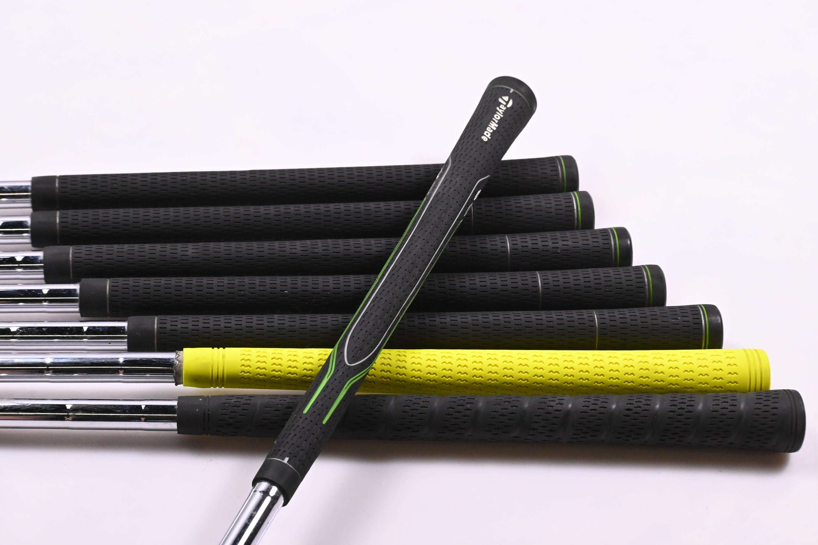 Maxfli Revolution Red Dot Irons / 3-PW / Regular Flex Dynalite Gold R300 Shafts
