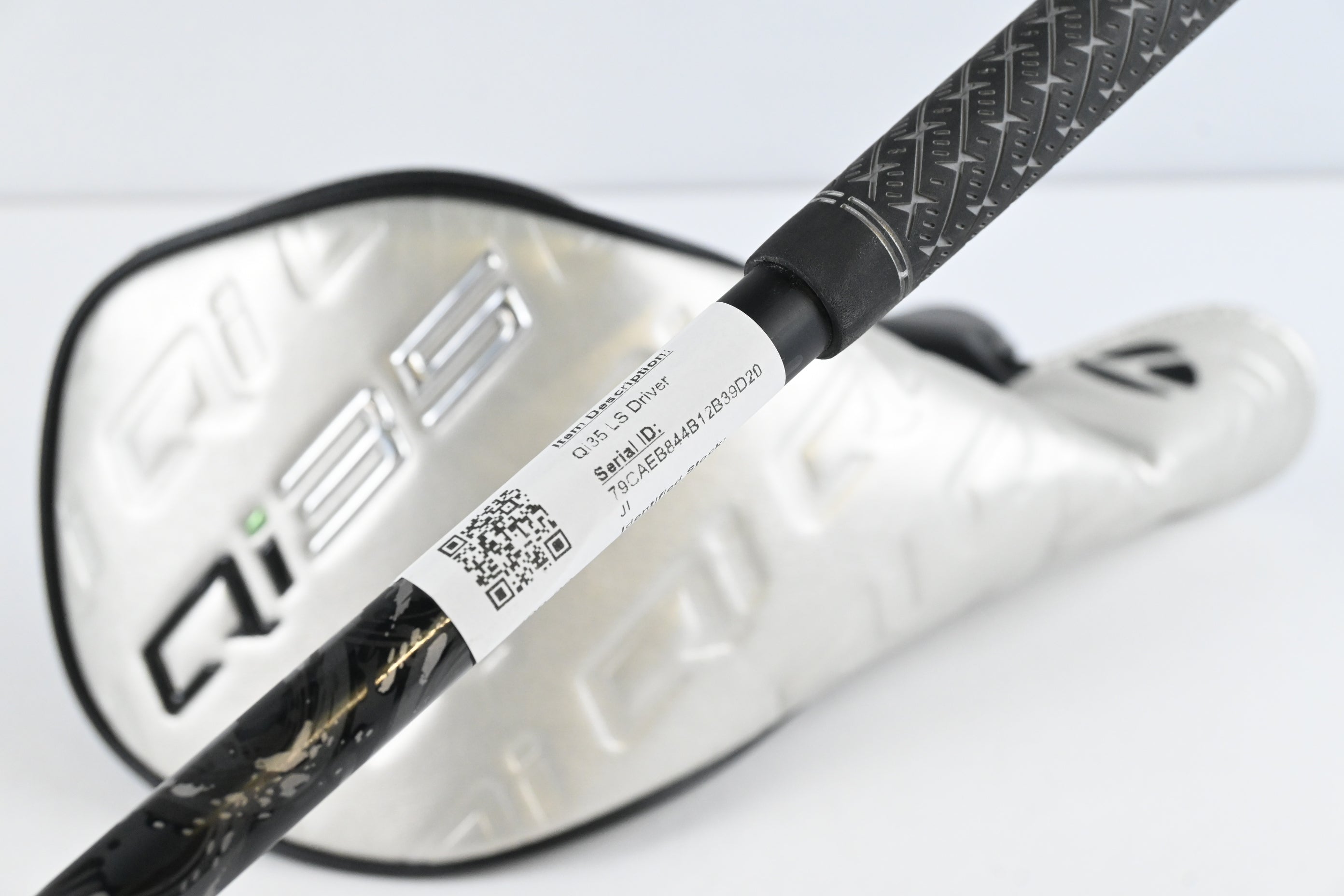 Taylormade Qi35 LS Driver / 10.5 Degree / Stiff Flex Kai'li Dark Waves White 60