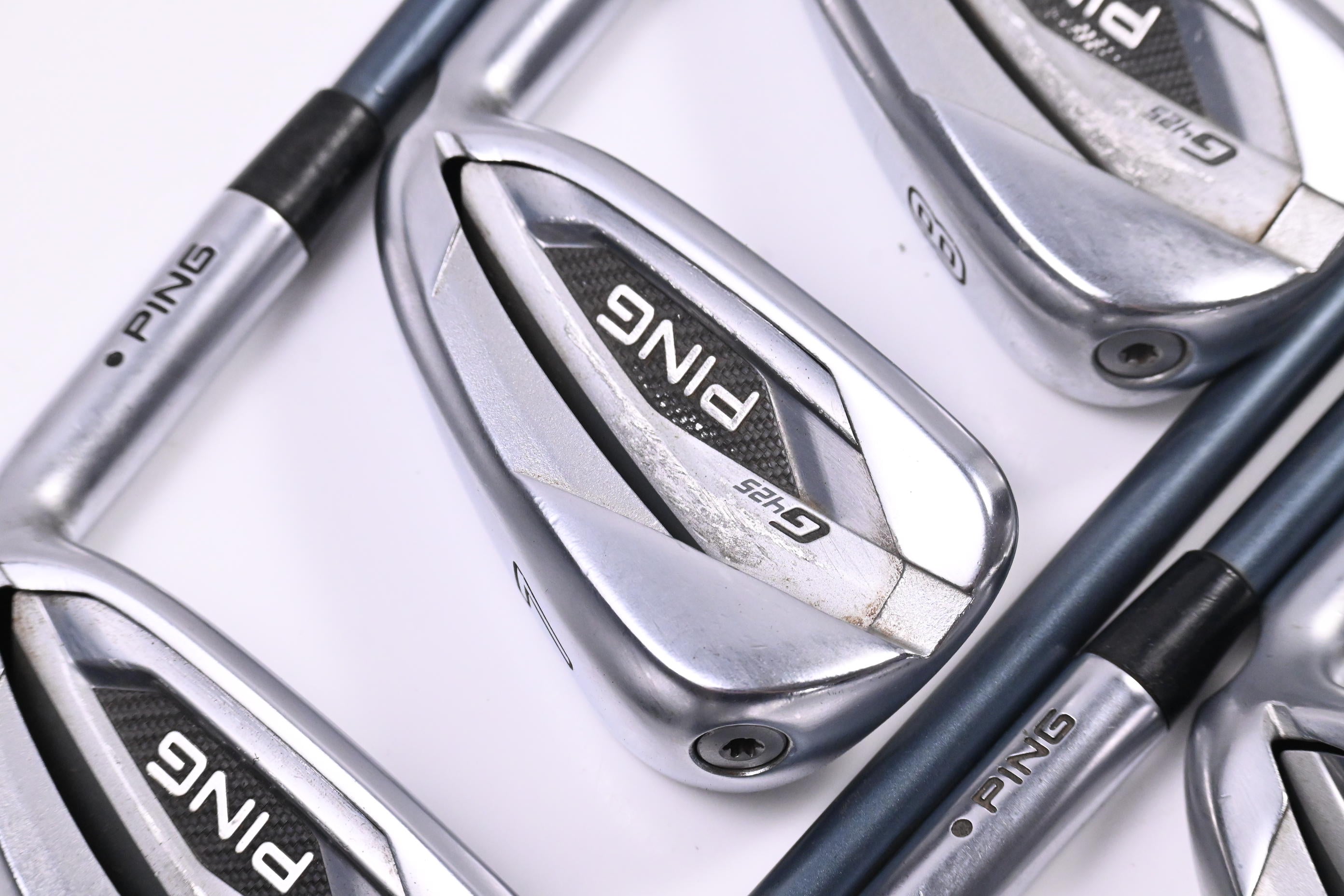 Ping G425 Irons / 6-PW+UW+SW / Black Dot / Senior Flex Ping ALTA C Slate AWT