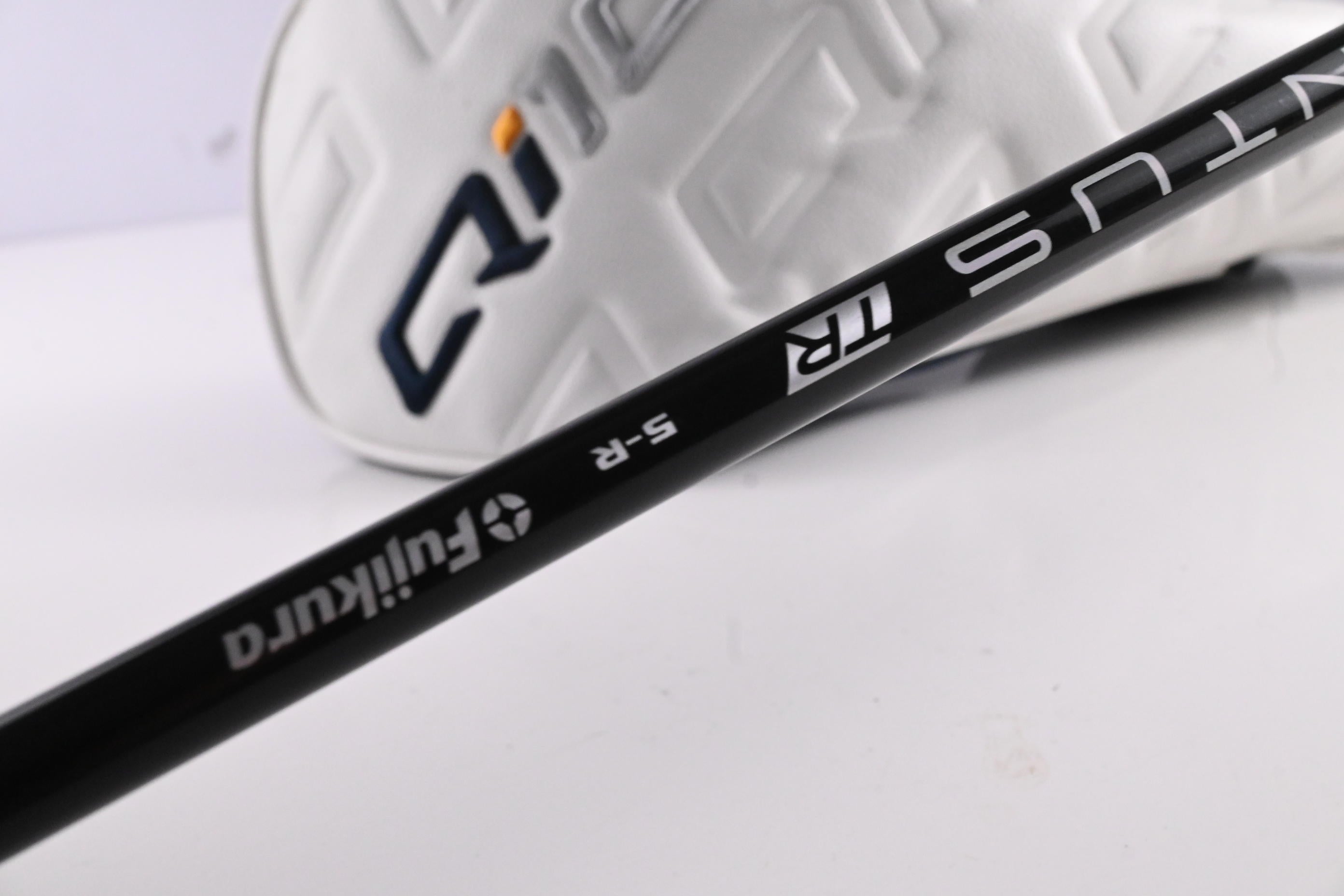 Taylormade Qi10 Driver / 10.5 Degree / Regular Flex Ventus TR Blue 5 Shaft