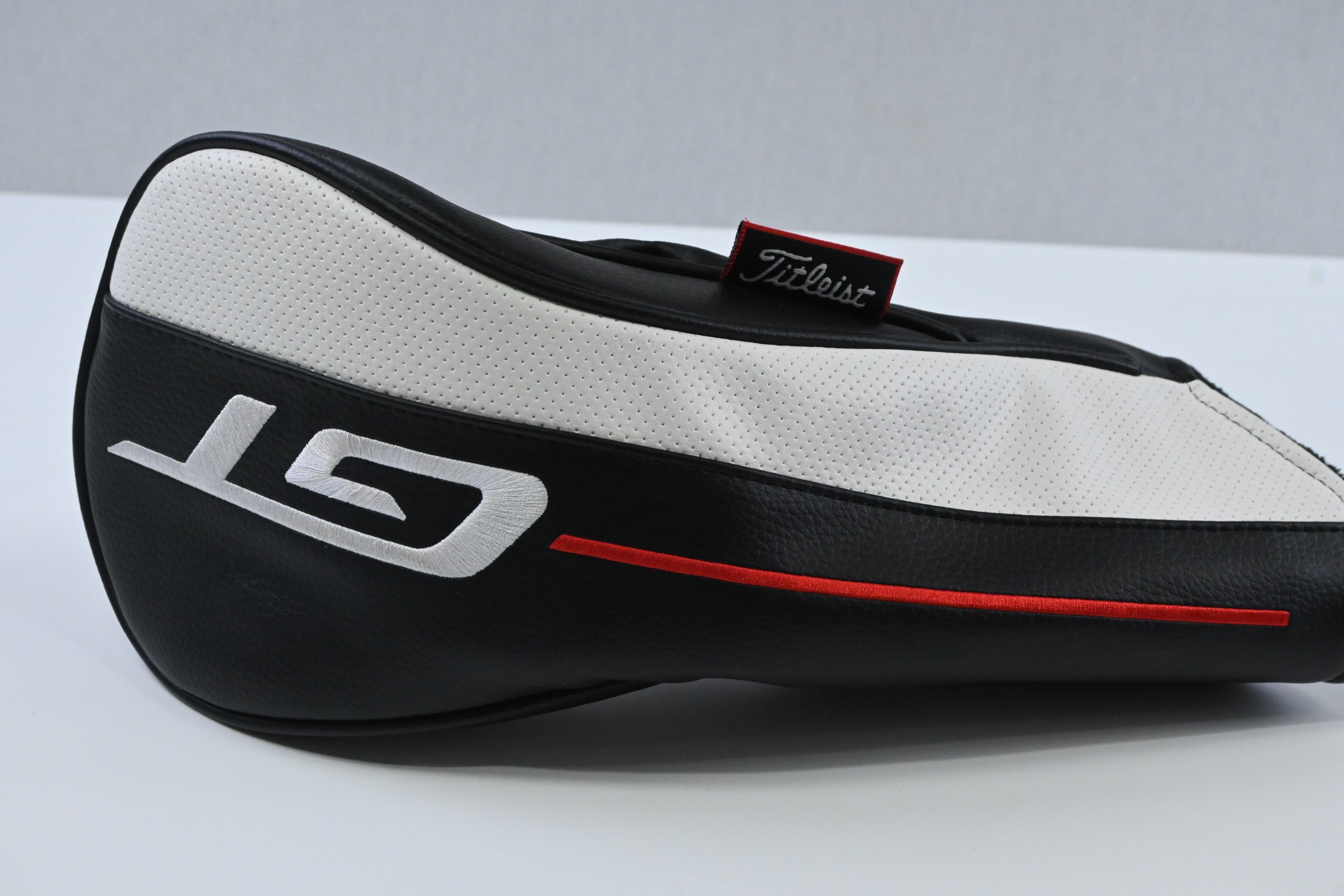 Titleist GT3 Driver / 10 Degree / Stiff Flex Project X Denali Red 50 Shaft
