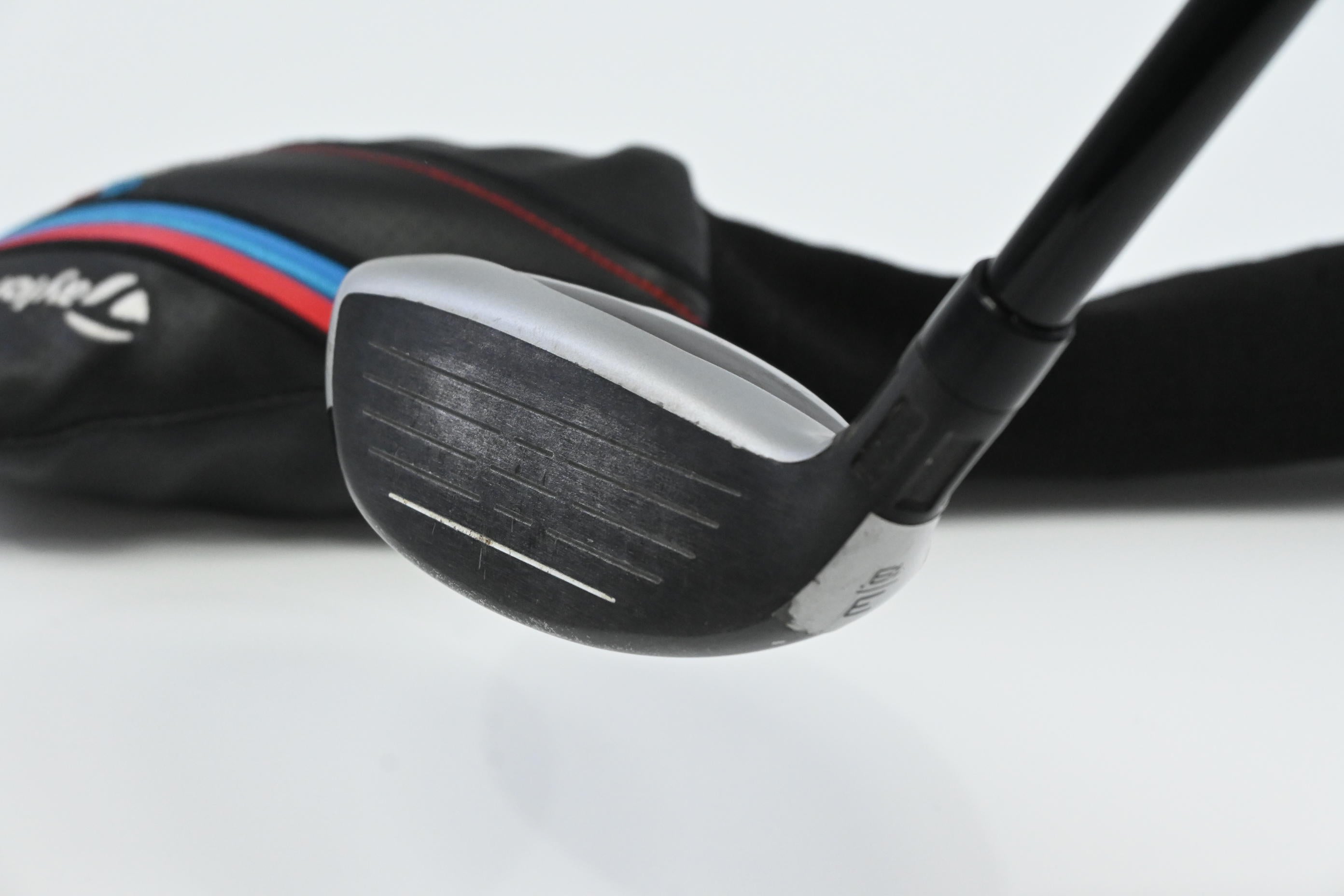 Taylormade M4 #3 Hybrid / 19 Degree / Regular Flex Fujikura Atmos Red 6 Shaft