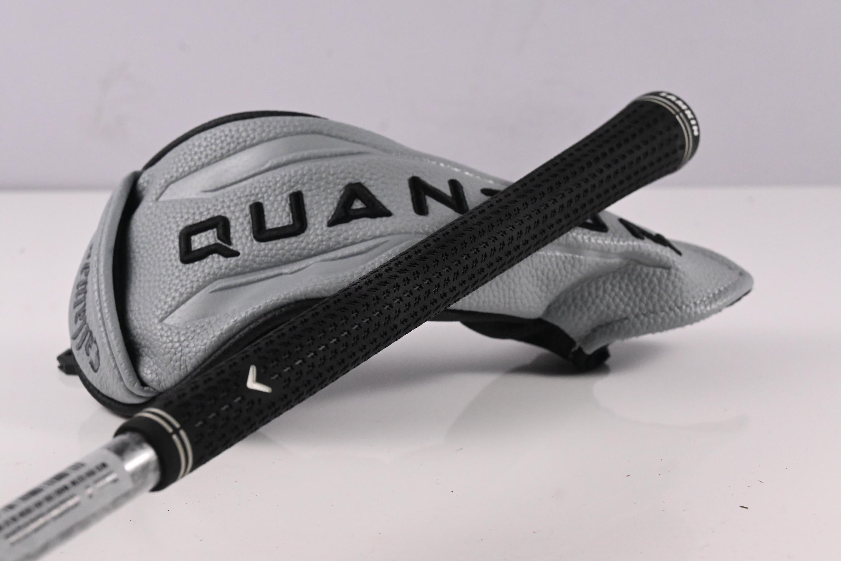 Callaway Quantum Max OS #4 Hybrid / 20 Degree / Regular Flex Denali Frost Silver