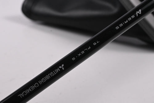 Titleist TSR2 #7 Wood / 21 Degree / Stiff Flex Tensei AV Blue 75 Shaft