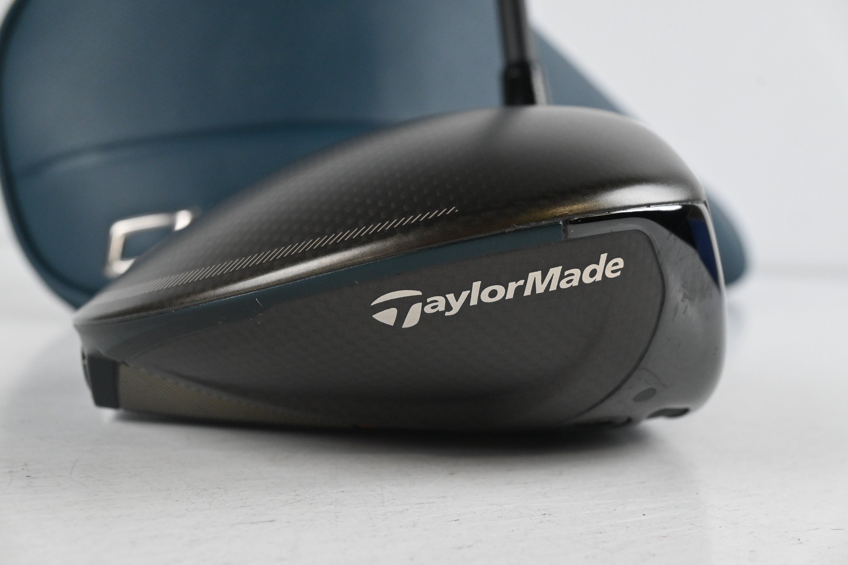 Taylormade Qi4D Driver / 9 Degree / Regular Flex Fujikura Ventus Blue 5 Shaft