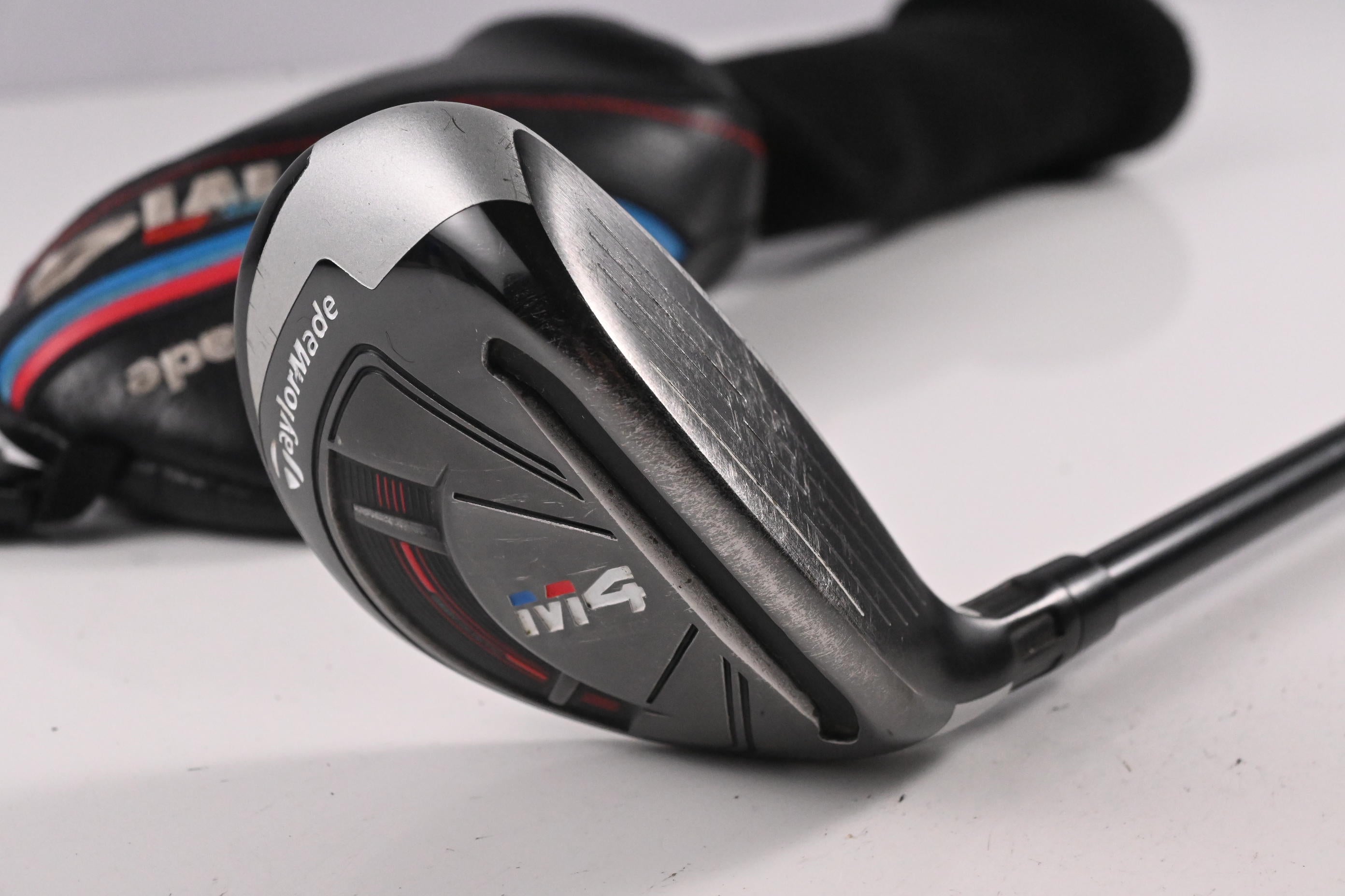 Taylormade M4 #4 Hybrid / 22 Degree / Regular Flex Fujikura Atmos Red 6 Shaft