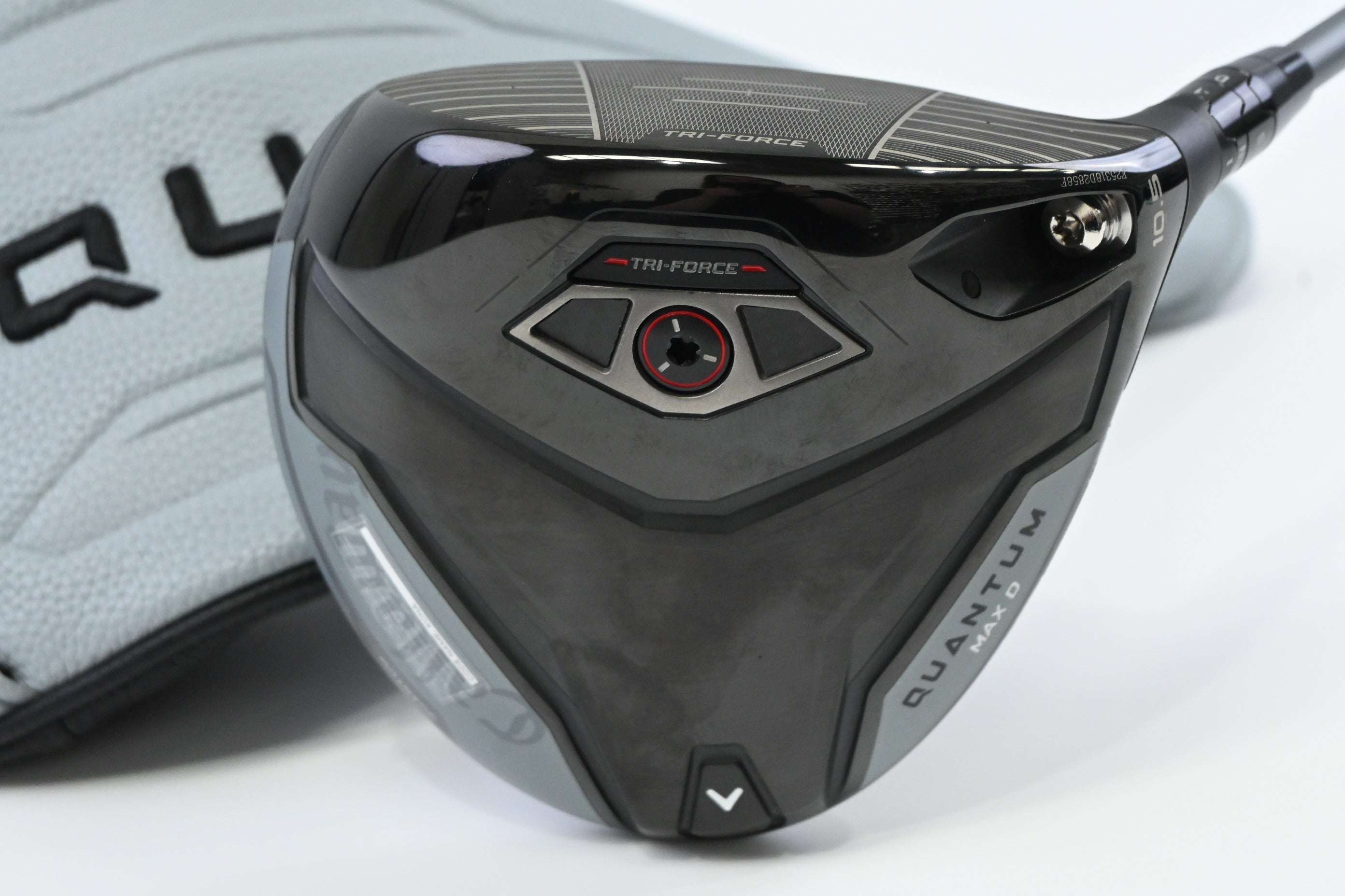 Callaway Quantum Max D Driver / 10.5 Degree / Regular Flex Denali Frost Silver