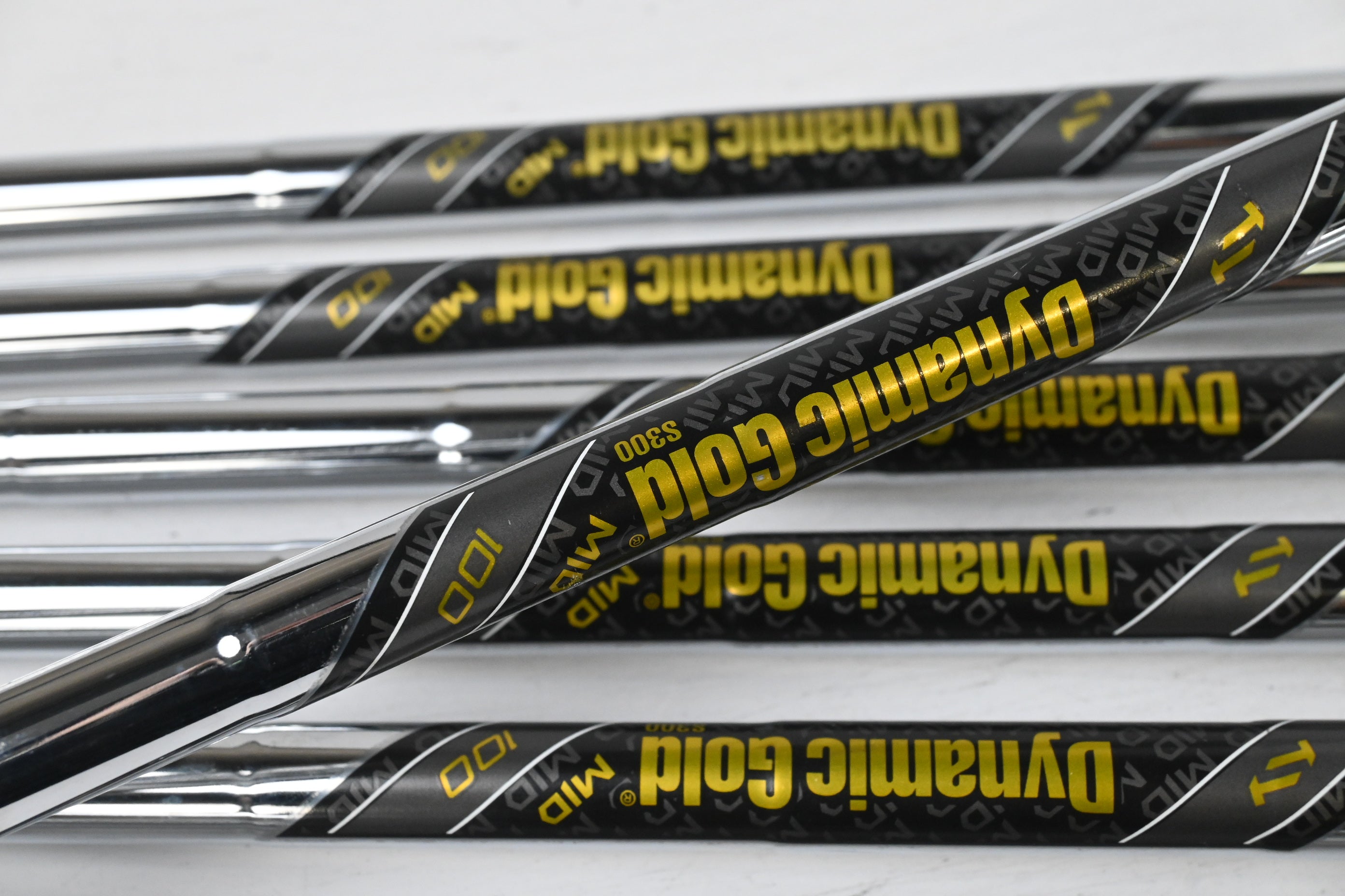 Ping i540 Irons / 4-PW / Black Dot / Stiff Flex Dynamic Gold Mid 100 S300 Shafts
