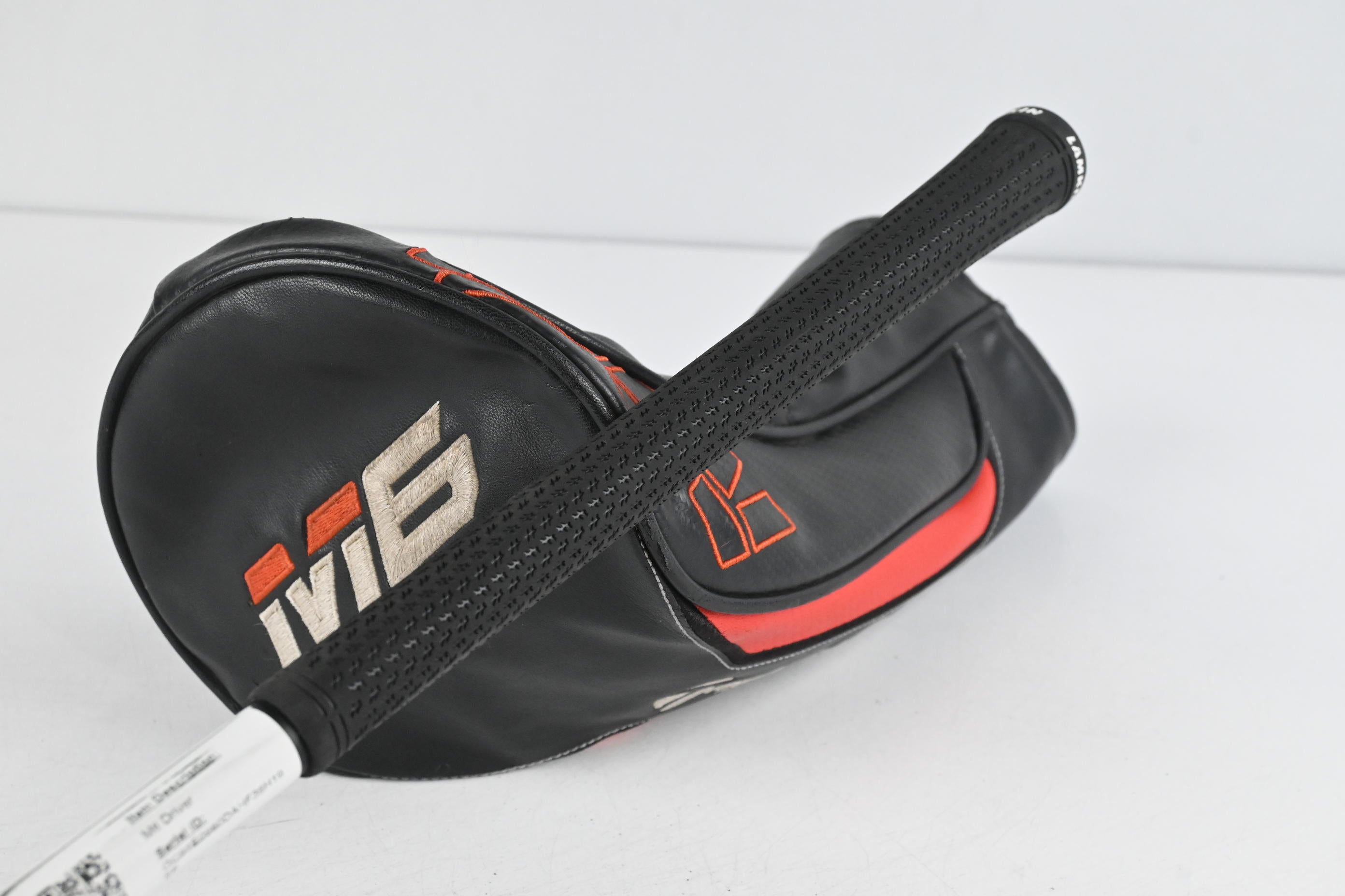 Taylormade M6 Driver / 9 Degree / Regular Flex Vanquish 5 Shaft