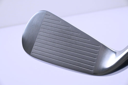 Titleist U505 2023 #3 Hybrid / 20 Degree / Stiff Flex HZRDUS Gen4 Black 80 Shaft