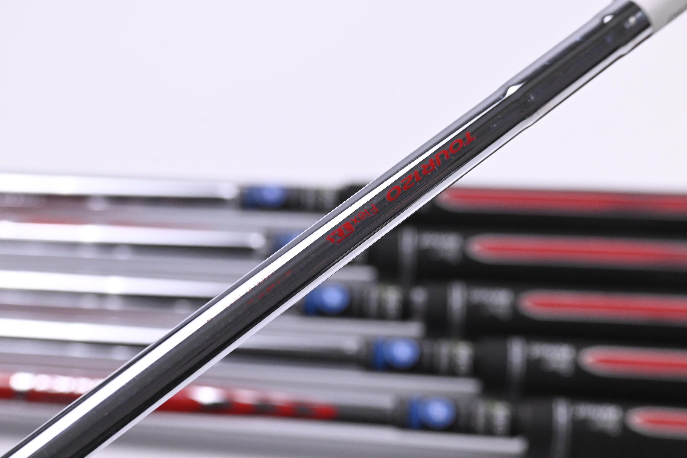Mizuno Pro 241 Irons / 4-9i / TX-Flex N.S.Pro Modus3 Tour 120 Shafts