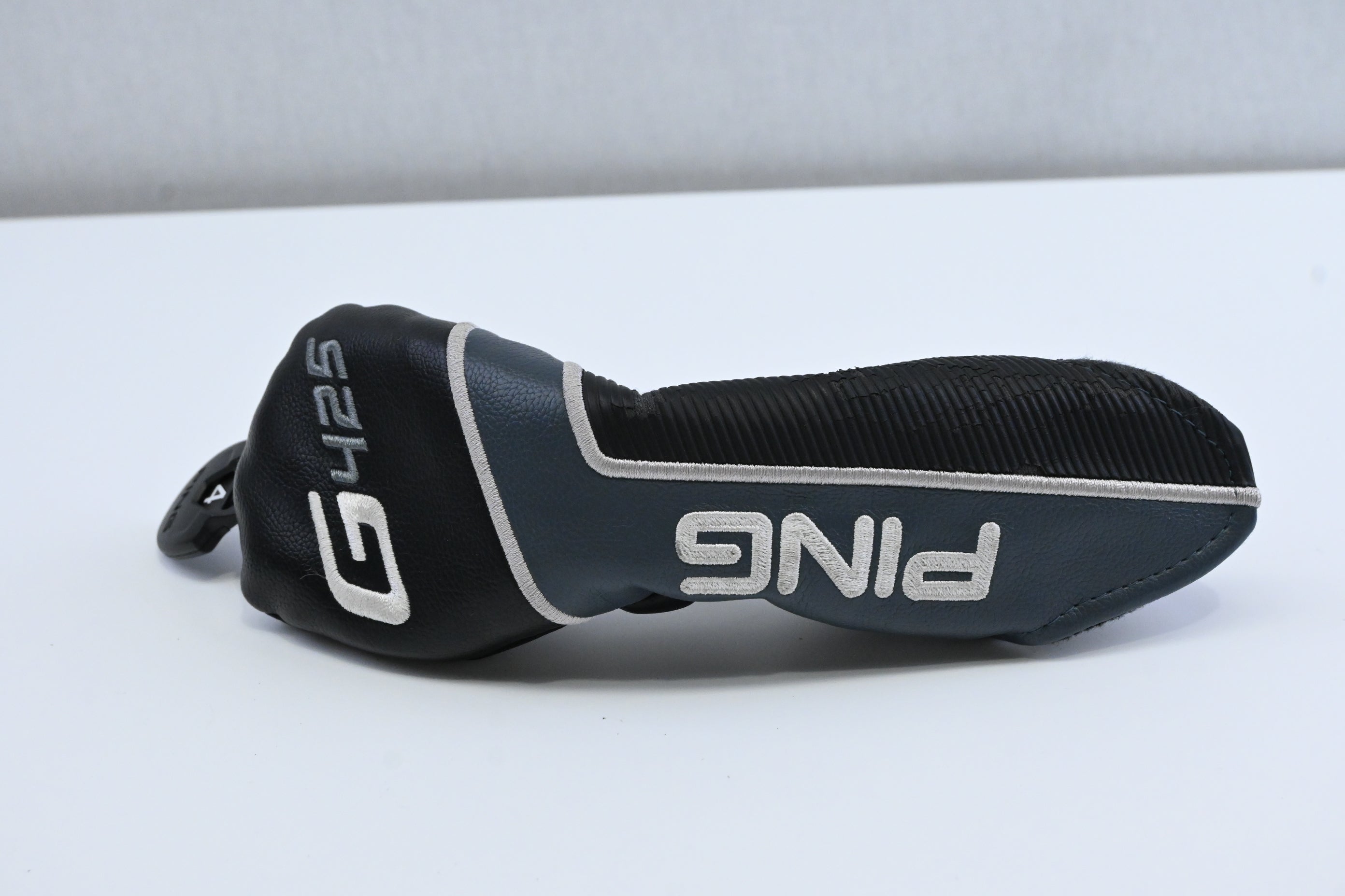 Ping G425 #4 Hybrid / 22 Degree / Stiff Flex Ping Alta CB Slate 70 Shaft