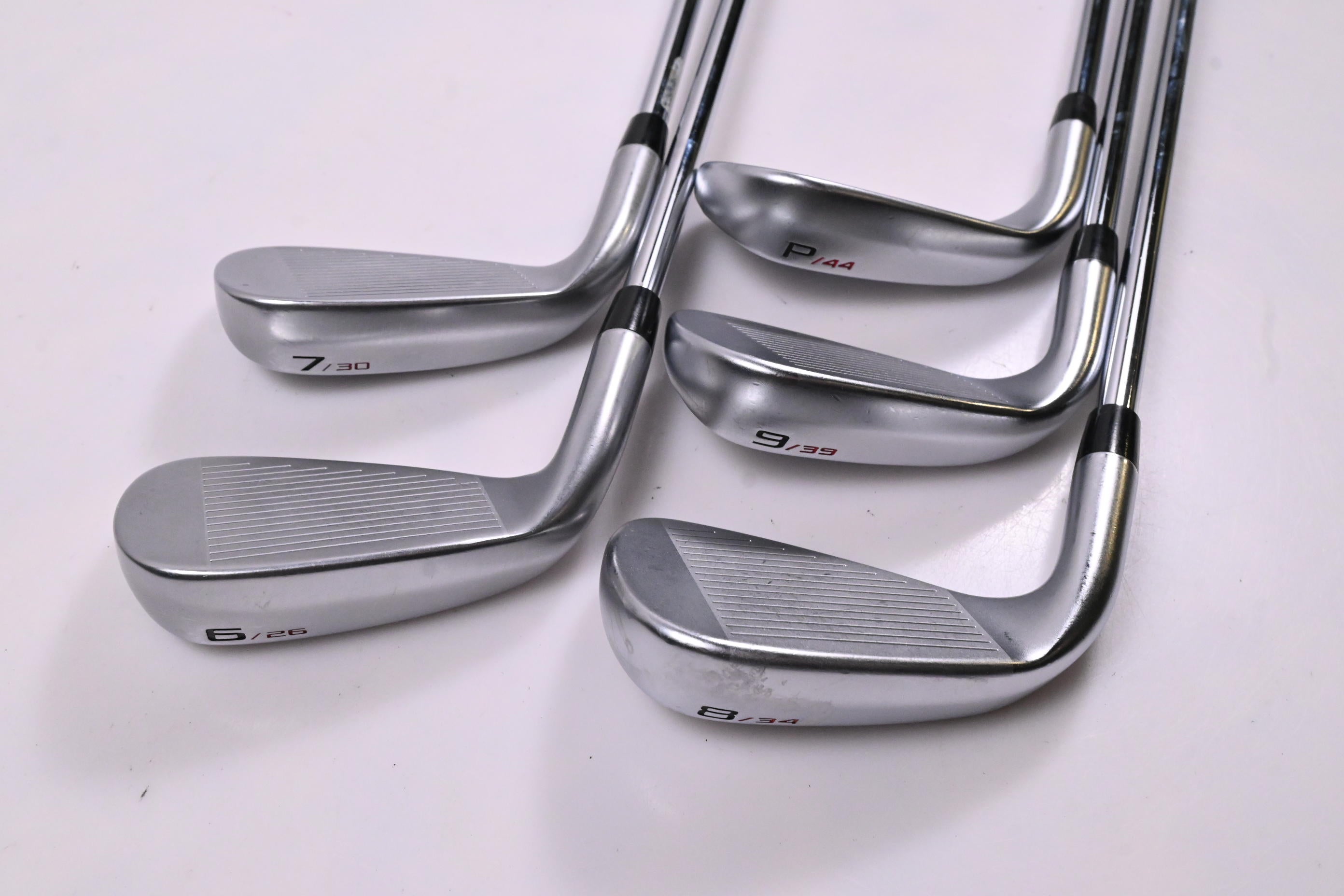 Cleveland Launcher UHX Irons / 6-PW / Regular Flex Dynamic Gold DST 98 R300