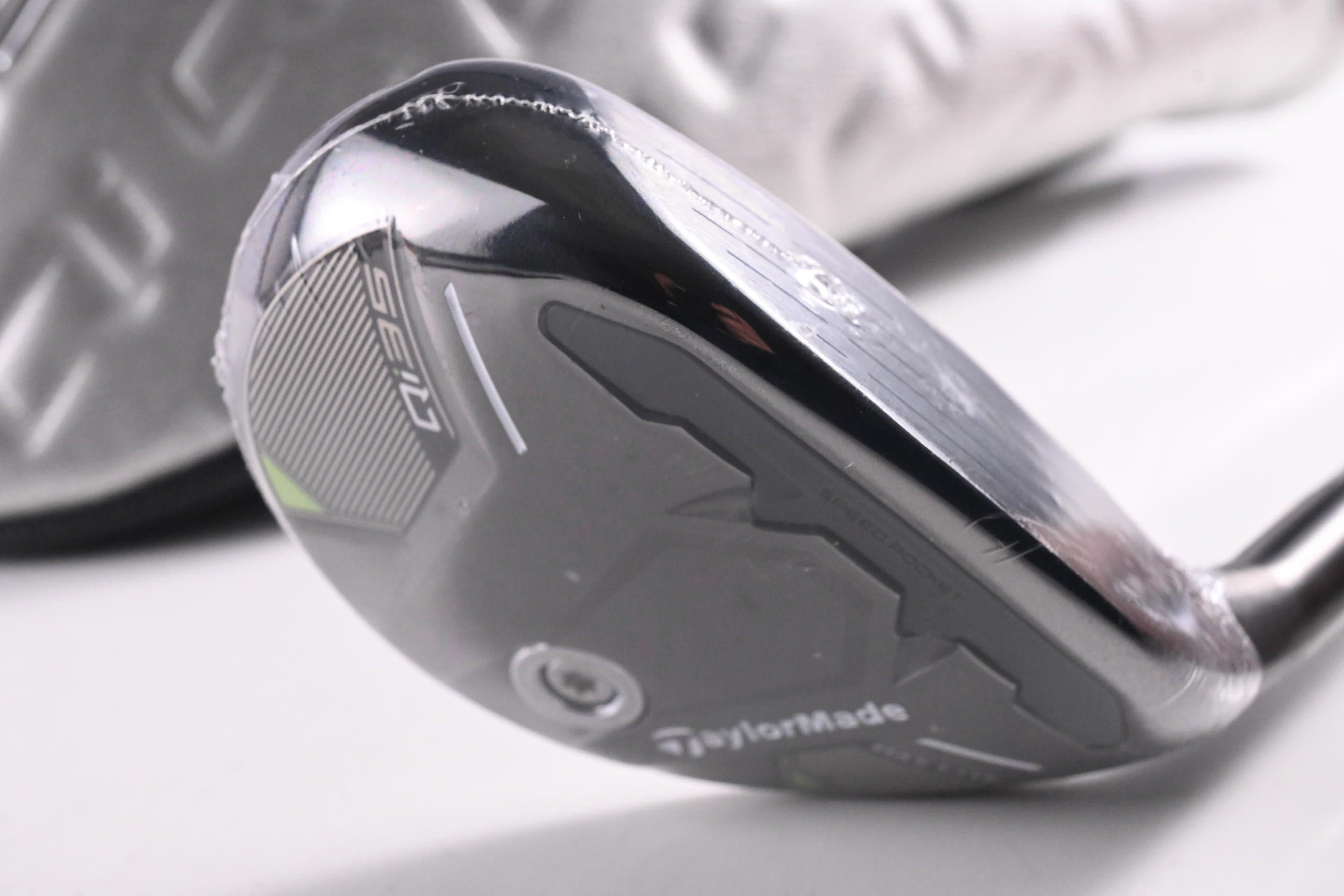 Taylormade Qi35 Max Lite #5 Hybrid / 27 Degree / Senior Flex Vanquish 5 Shaft