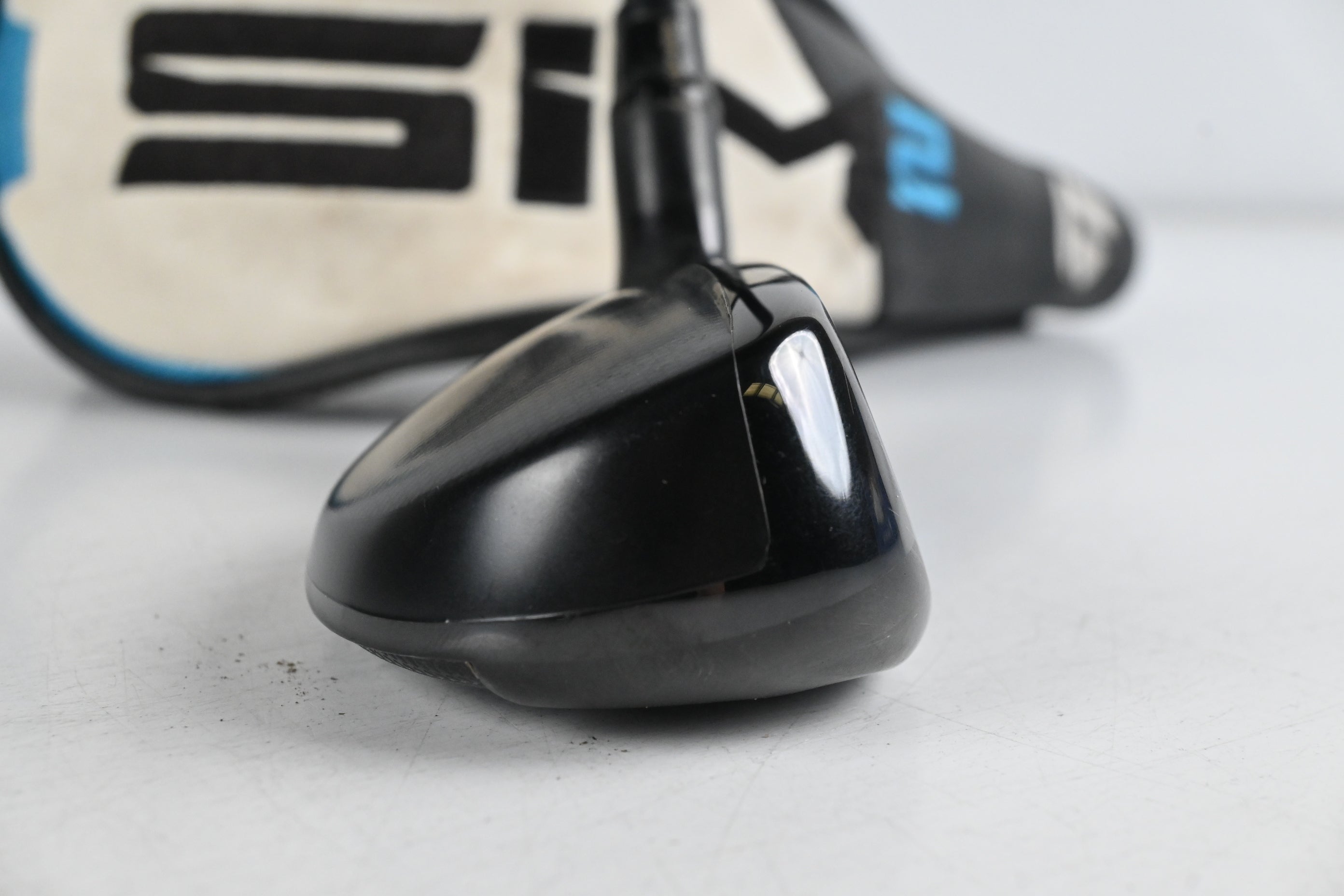 Taylormade SIM2 #3 Hybrid / 19.5 Degree / Stiff Flex Tensei AV Blue 80 Shaft