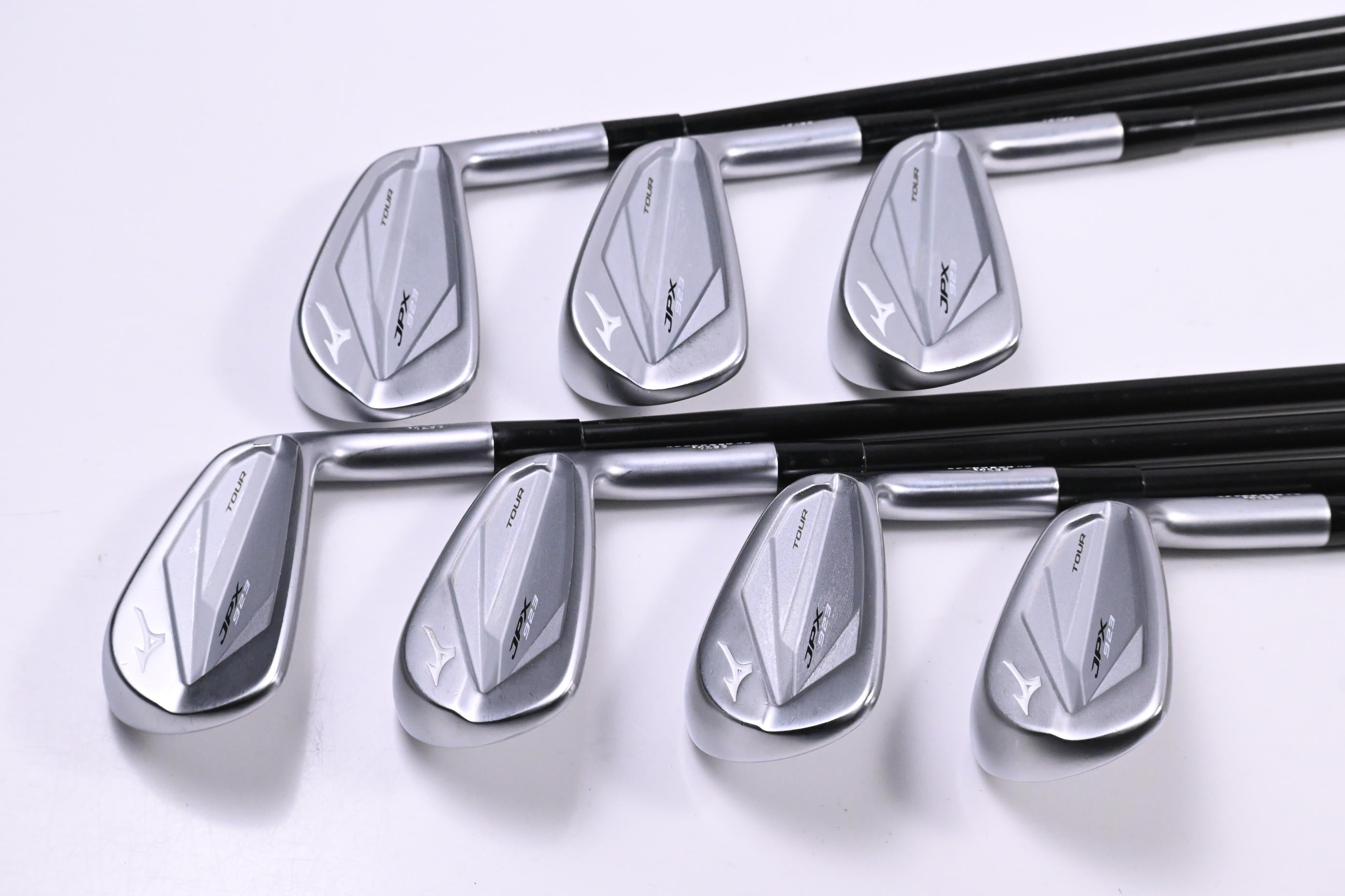 Mizuno JPX 923 Tour Irons / 4-PW / Stiff Flex Project X LZ Shafts