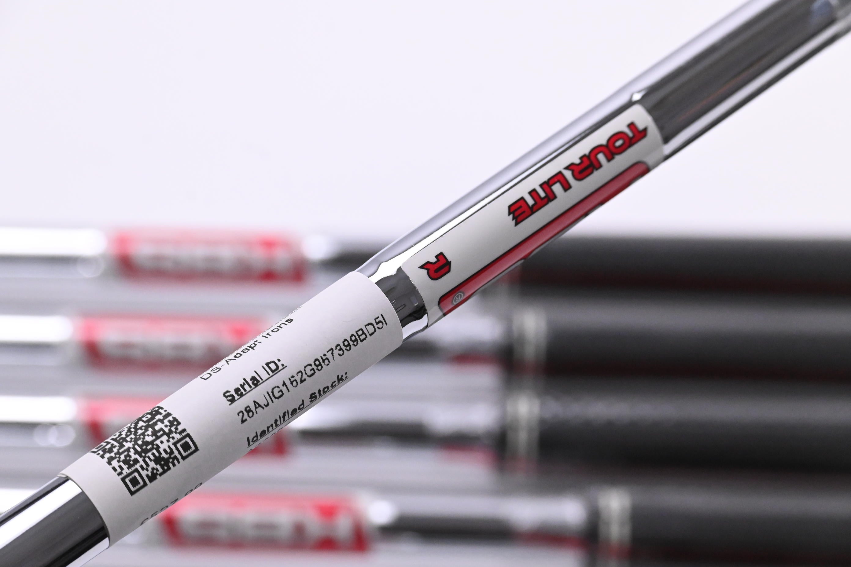 Cobra DS-Adapt Irons / 5-PW+GW / Regular Flex KBS Tour Lite Shafts