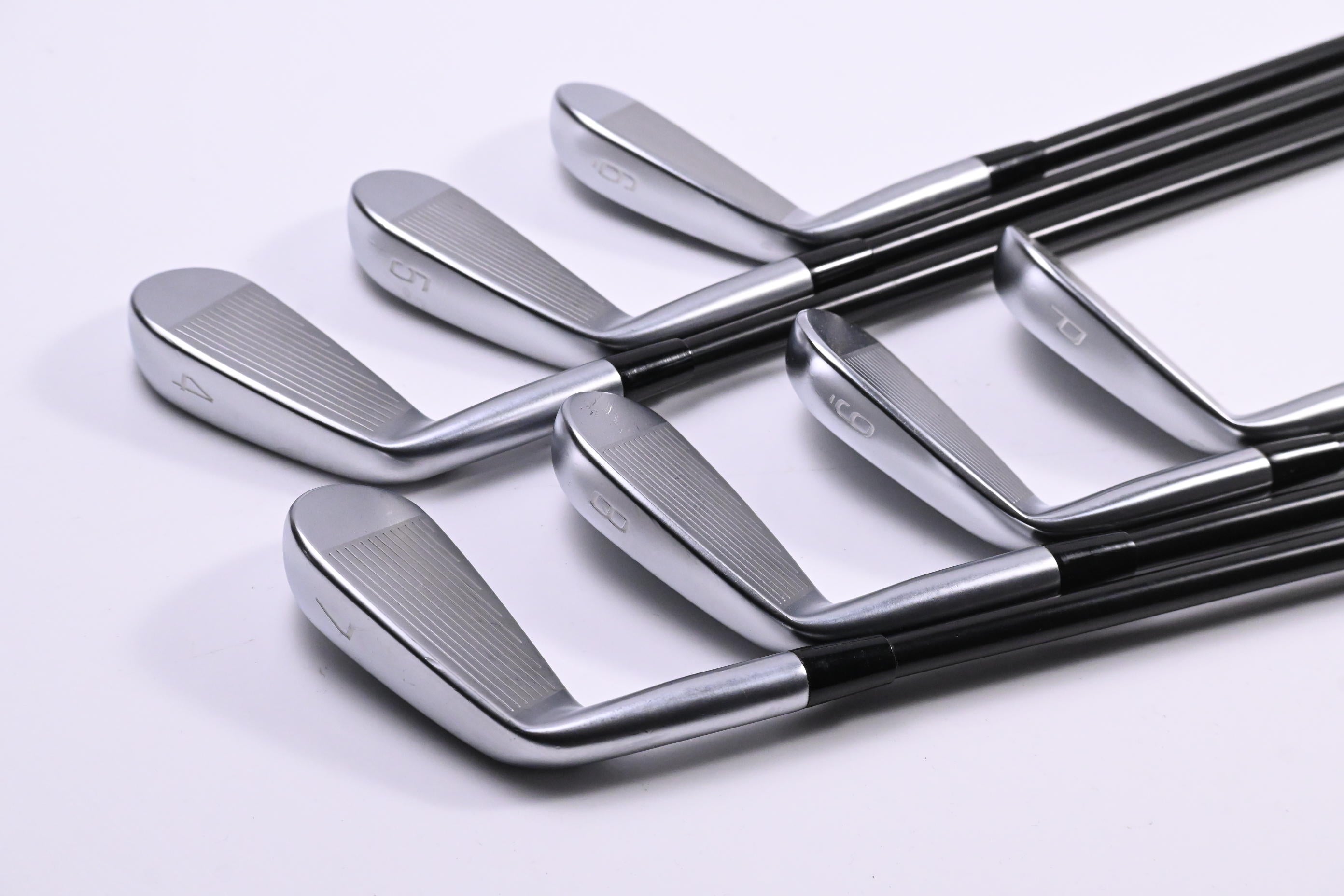 Mizuno JPX 923 Tour Irons / 4-PW / Stiff Flex Project X LZ Shafts