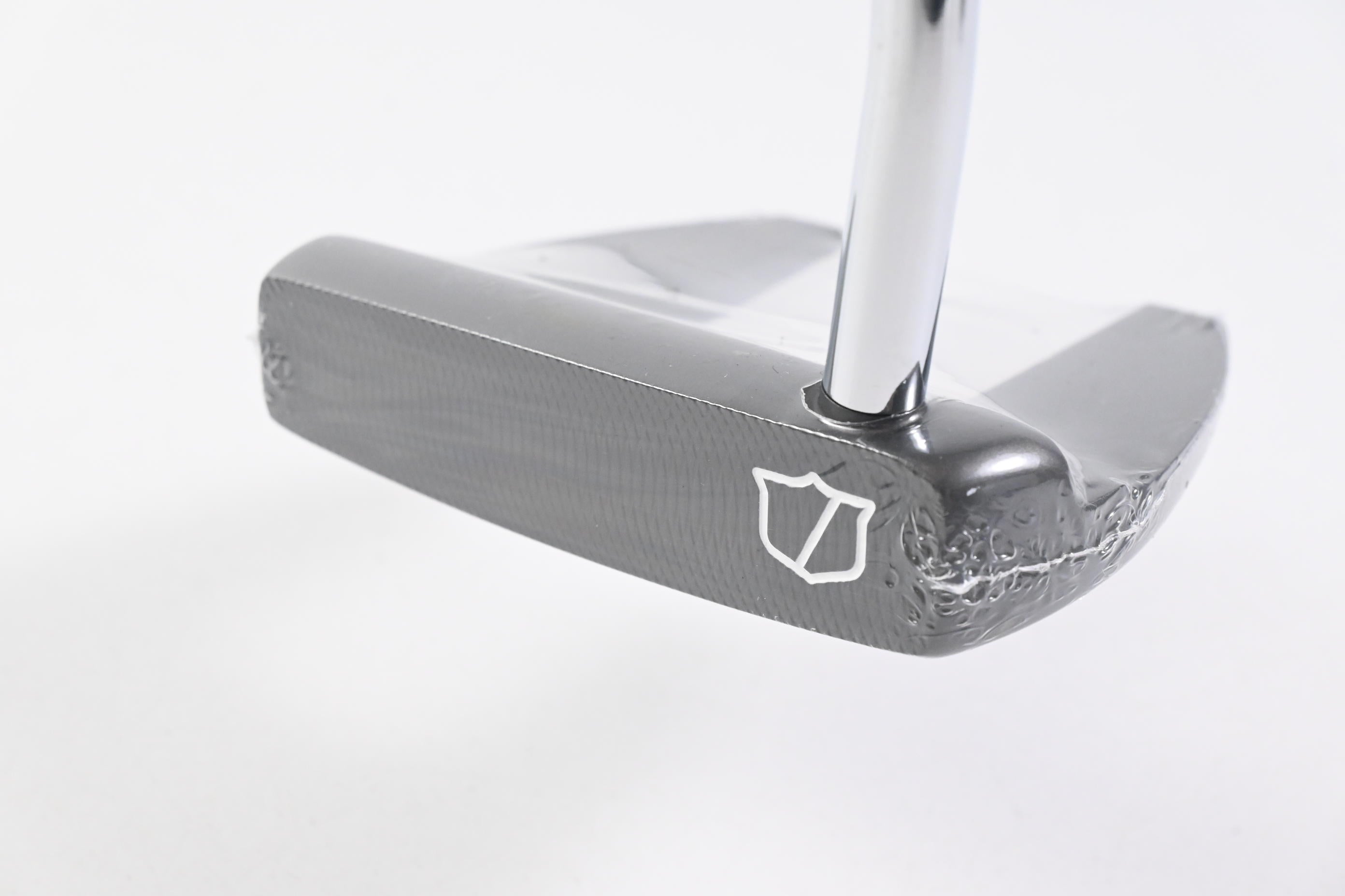 Ladies Wilson Infinite Bucktown Putter / 33 Inch