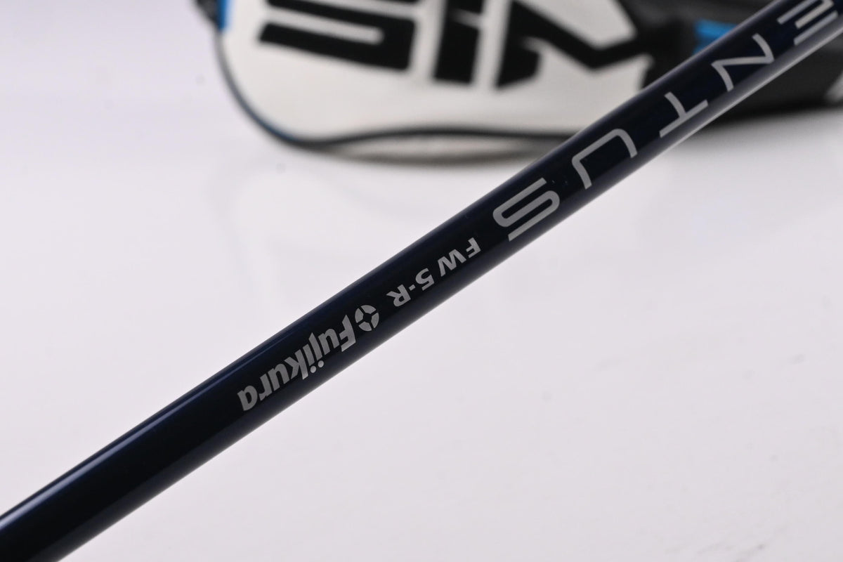 Taylormade SIM2 Max #5 Wood / 18 Degree / Regular Flex Fujikura Ventus Blue 5
