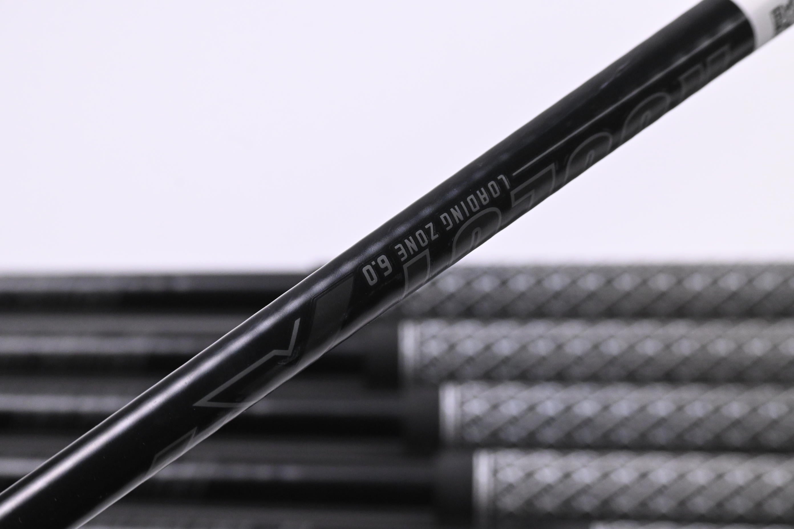 Mizuno JPX 923 Tour Irons / 4-PW / Stiff Flex Project X LZ Shafts