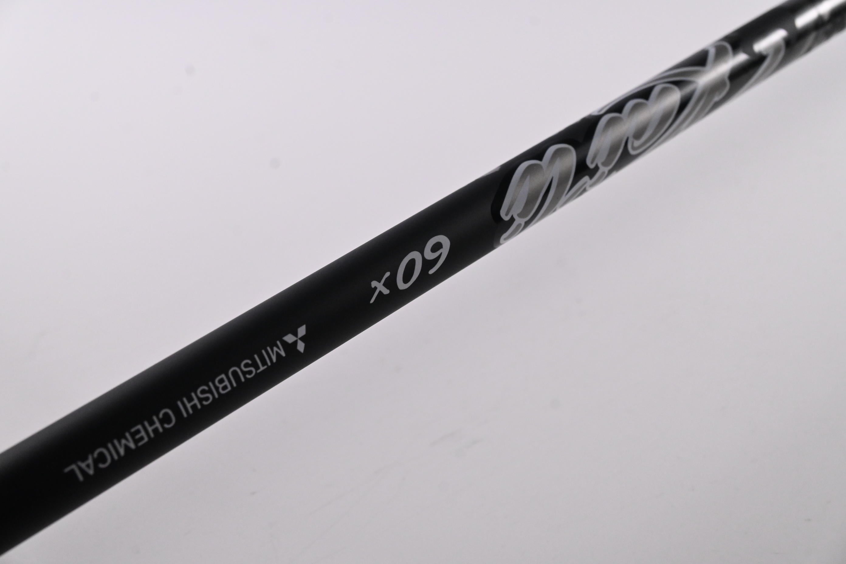 Taylormade Qi35 LS Driver / 8 Degree / X-Flex Kai'li Darkwaves White 60 Shaft