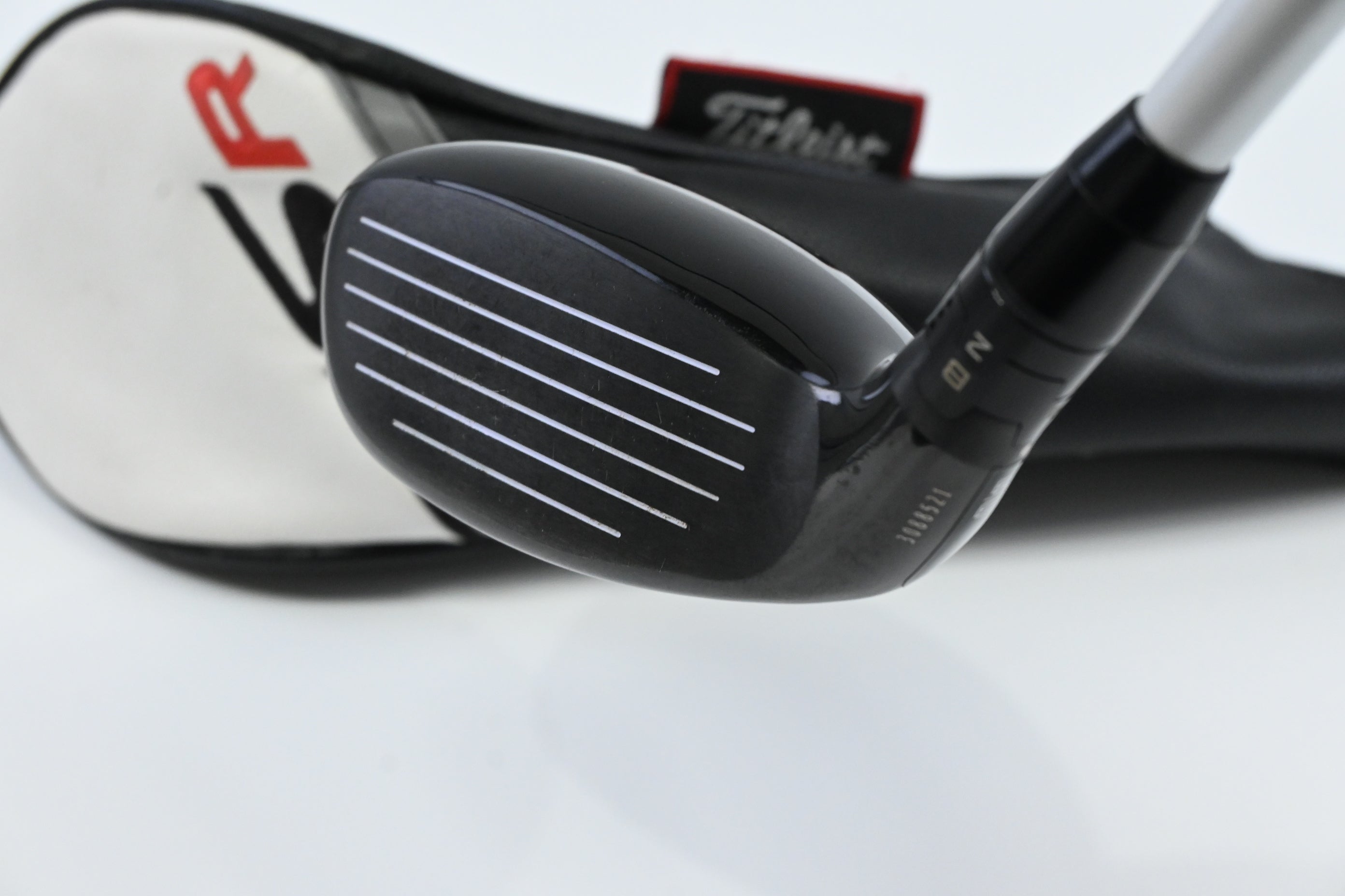 Titleist TSR3 #3 Hybrid / 19 Degree / Regular Flex Aldila Rogue Black 85 Shaft