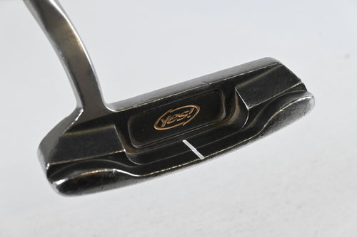 Yes! C-Groove Tracy II Putter / 34 Inch
