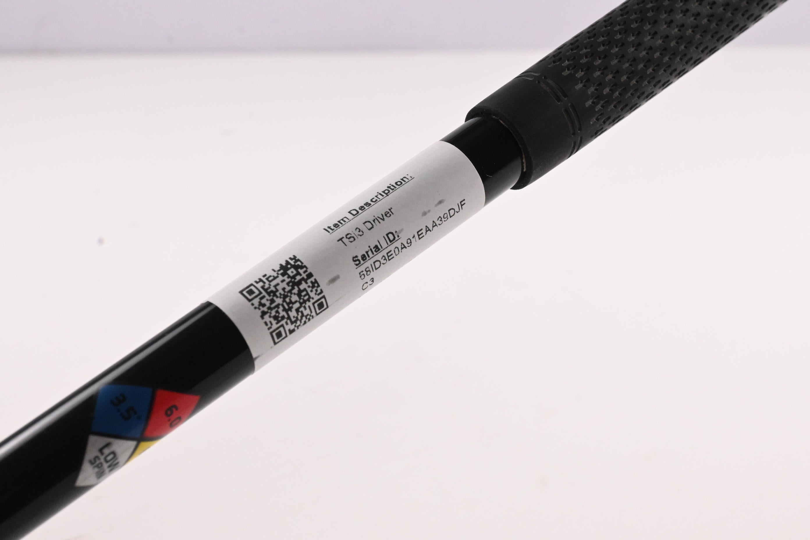 Titleist TSi3 Driver / 9 Degree / Stiff Flex HZRDUS Smoke RDX Black 60 Shaft