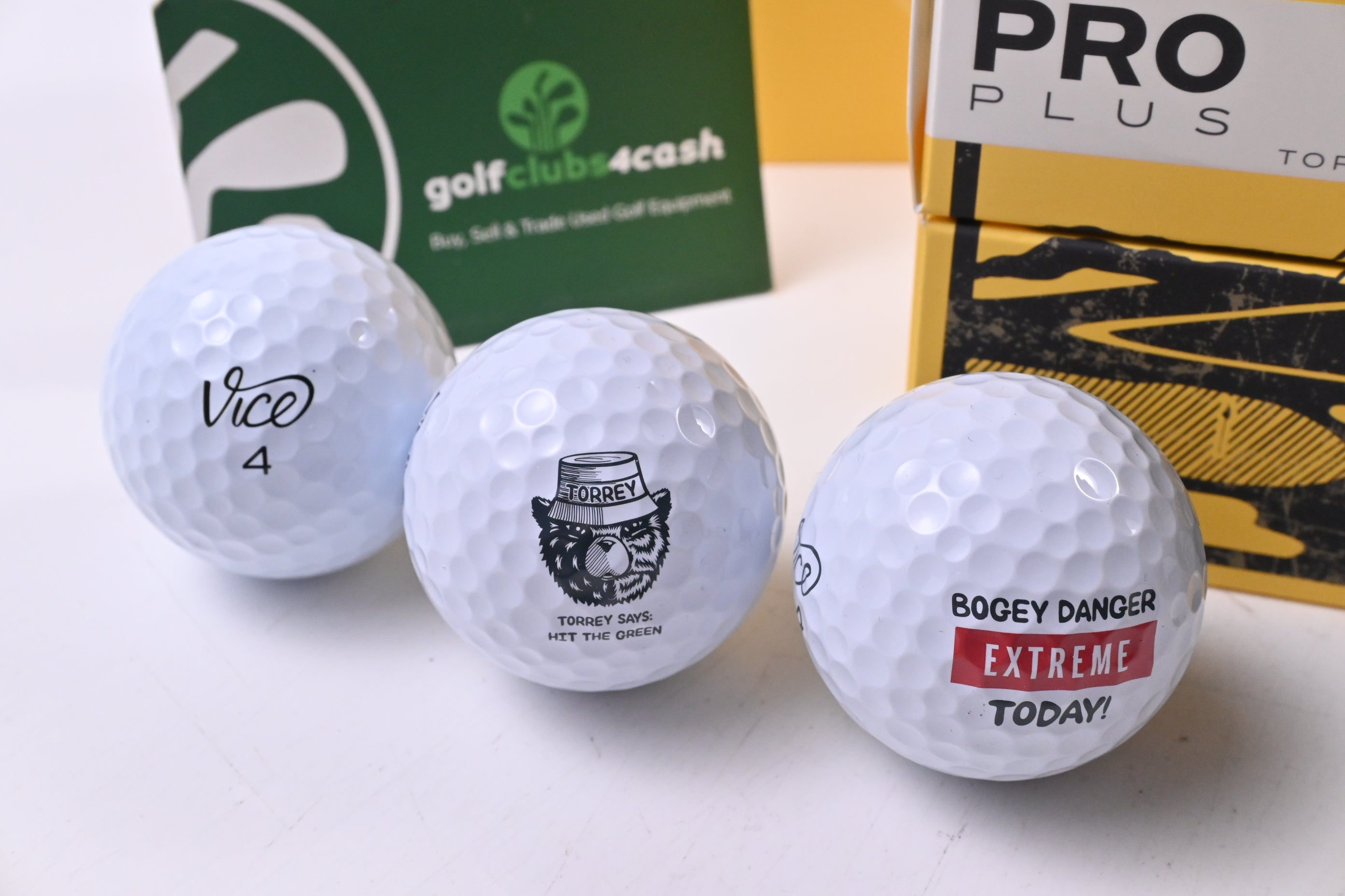 Vice Pro Plus Limited Edition TORREY / Pack of 12 / Golf Balls